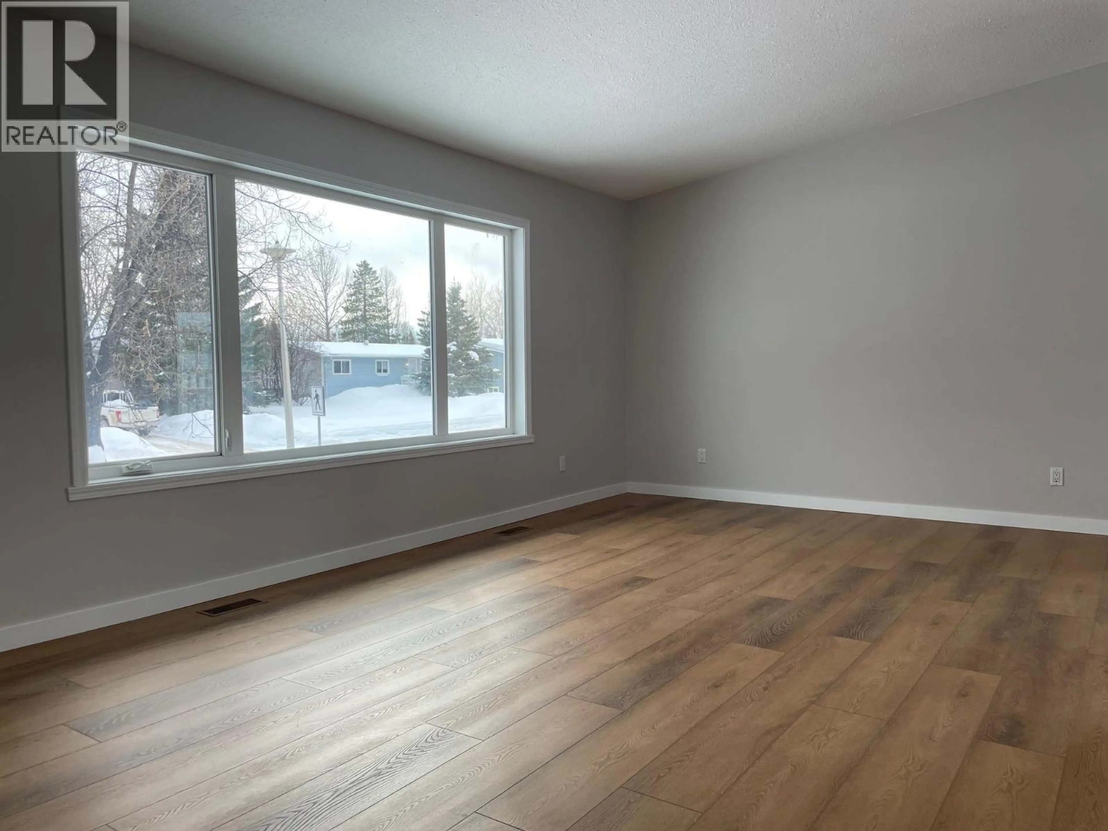 Property at 3924 E 53 AVENUE, Fort Nelson, BC