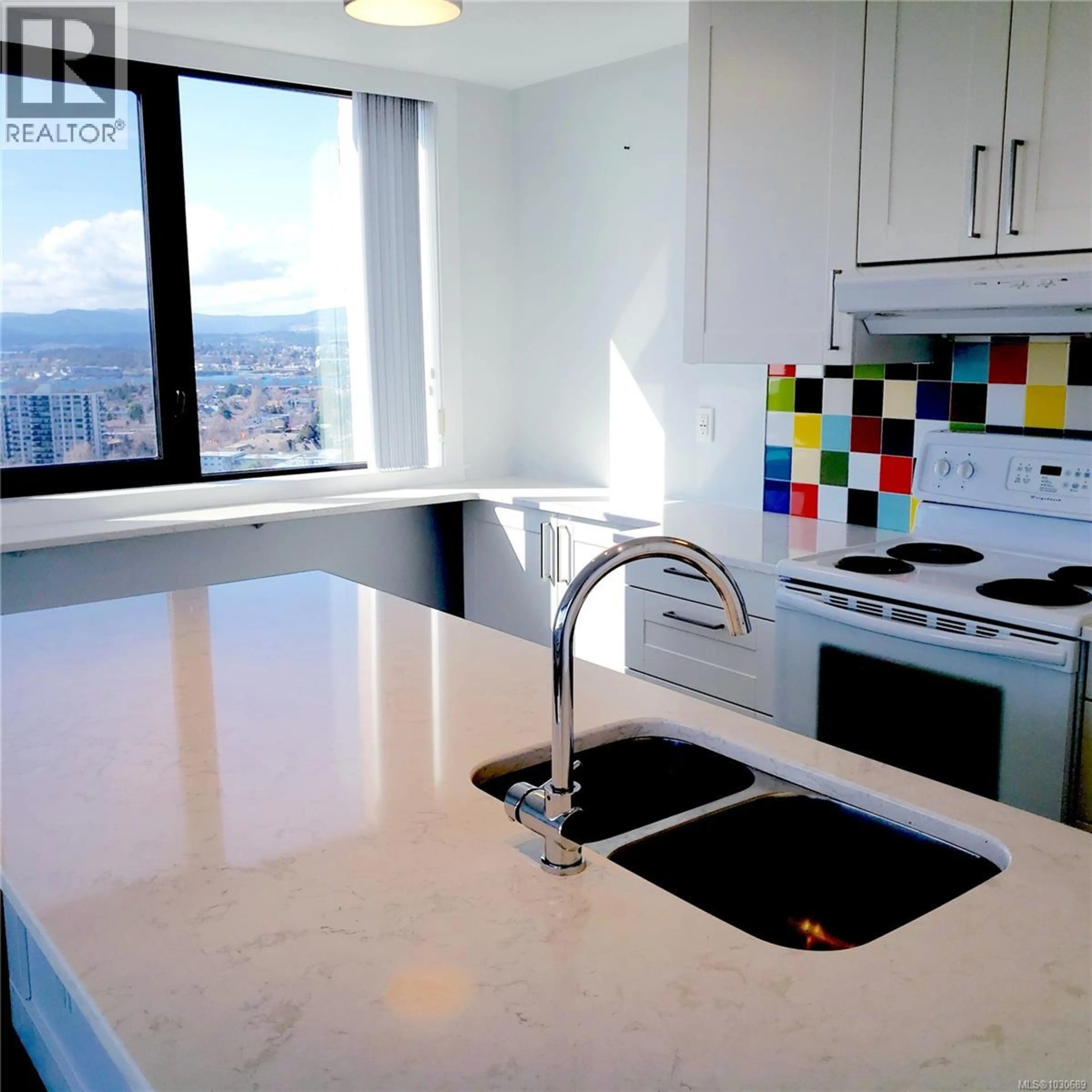 Property at #2210 647 MICHIGAN ST, Victoria, BC