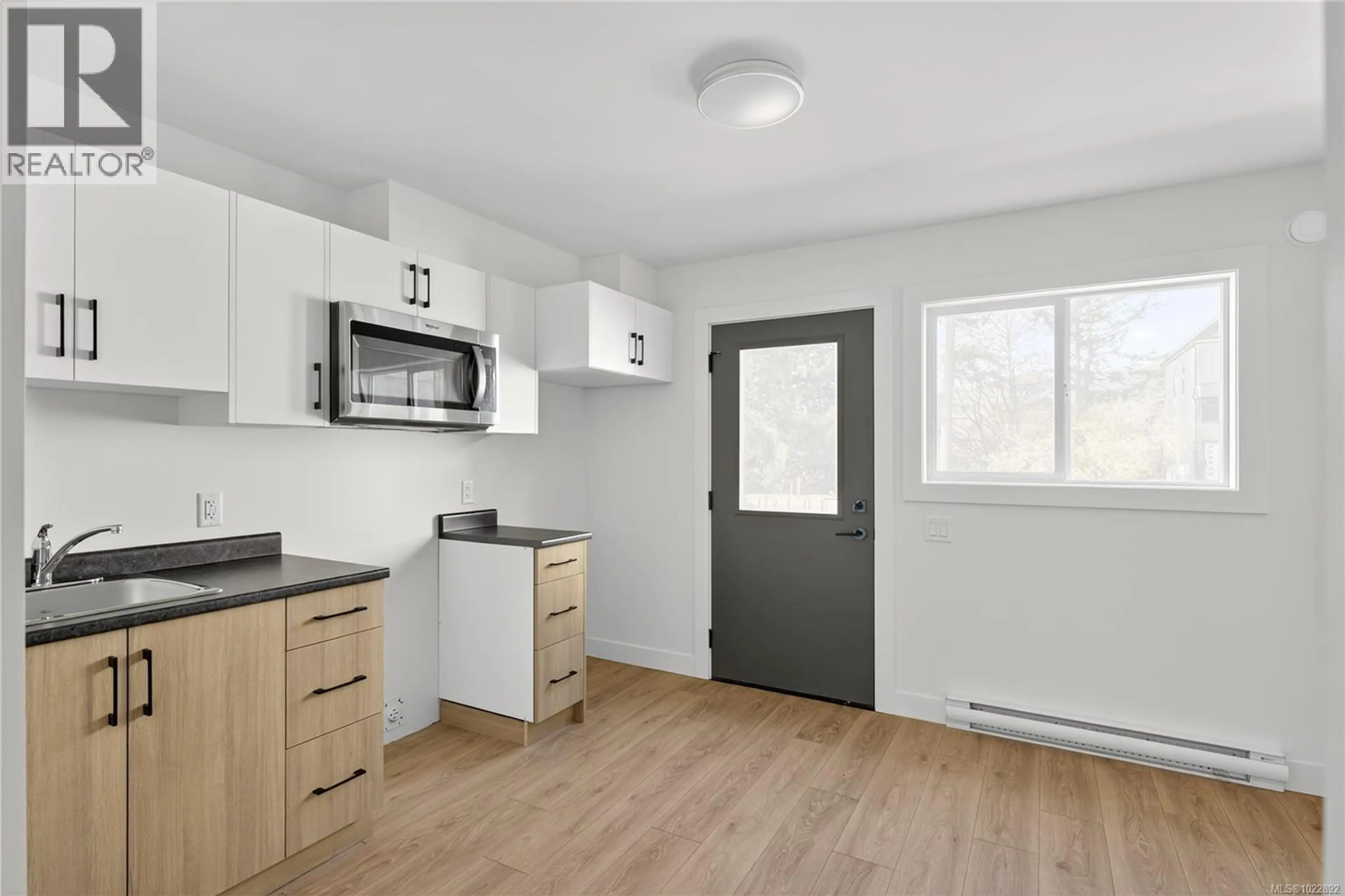 Property at 924 ROSEFINCH PL, Langford, BC