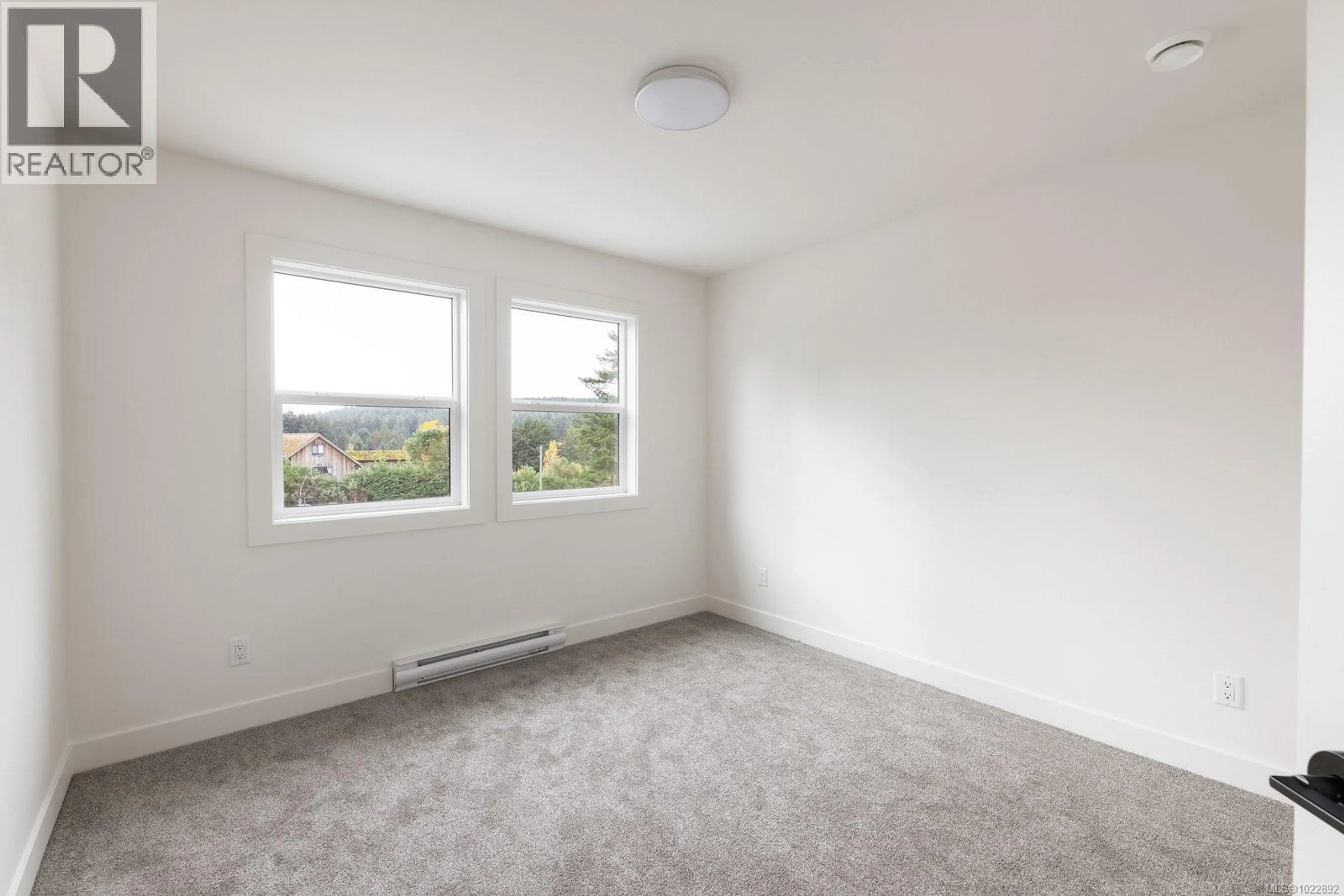 Property at 924 ROSEFINCH PL, Langford, BC