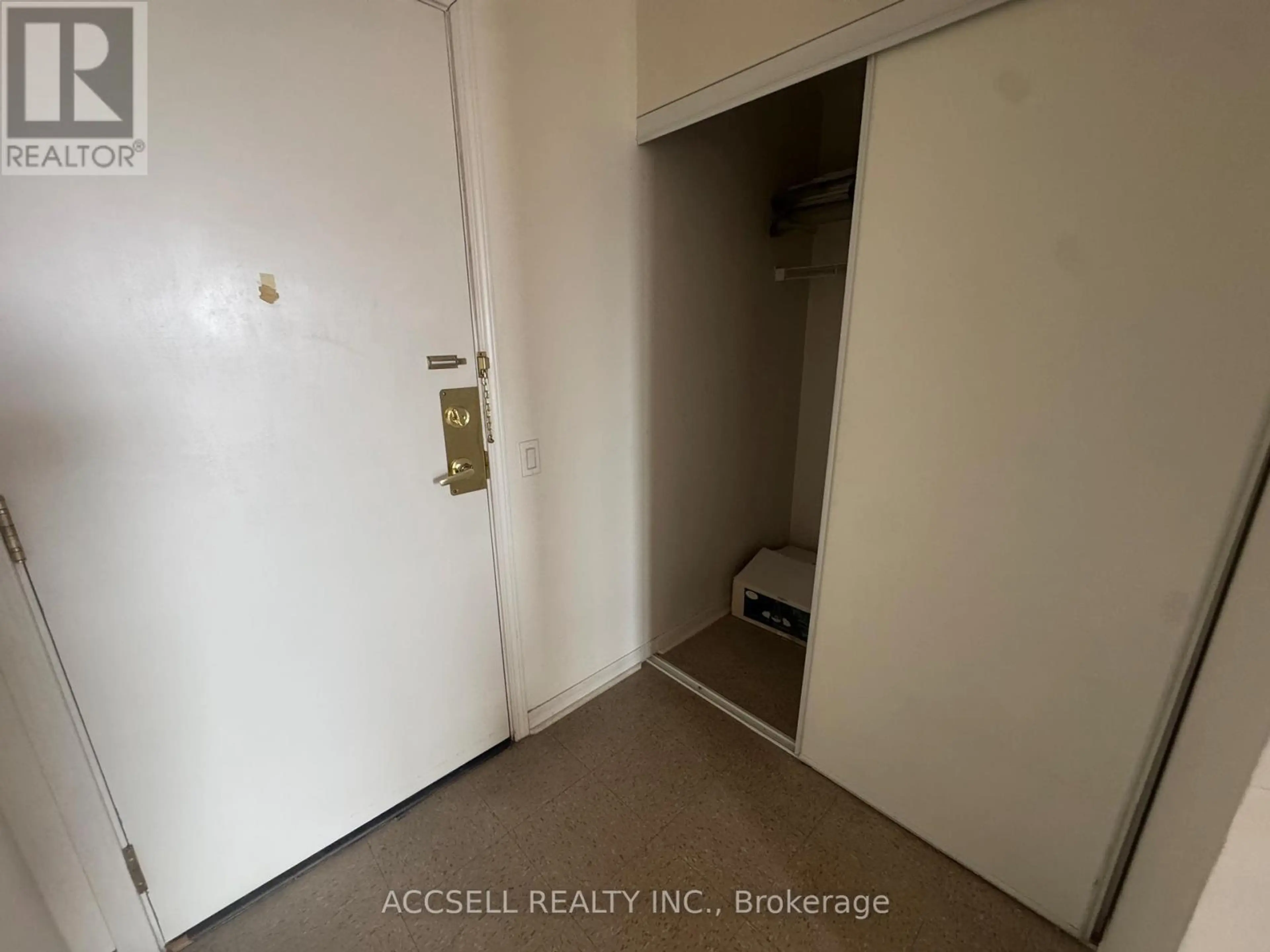 Property at #1008 650 LAWRENCE AVENUE W, Toronto, ON