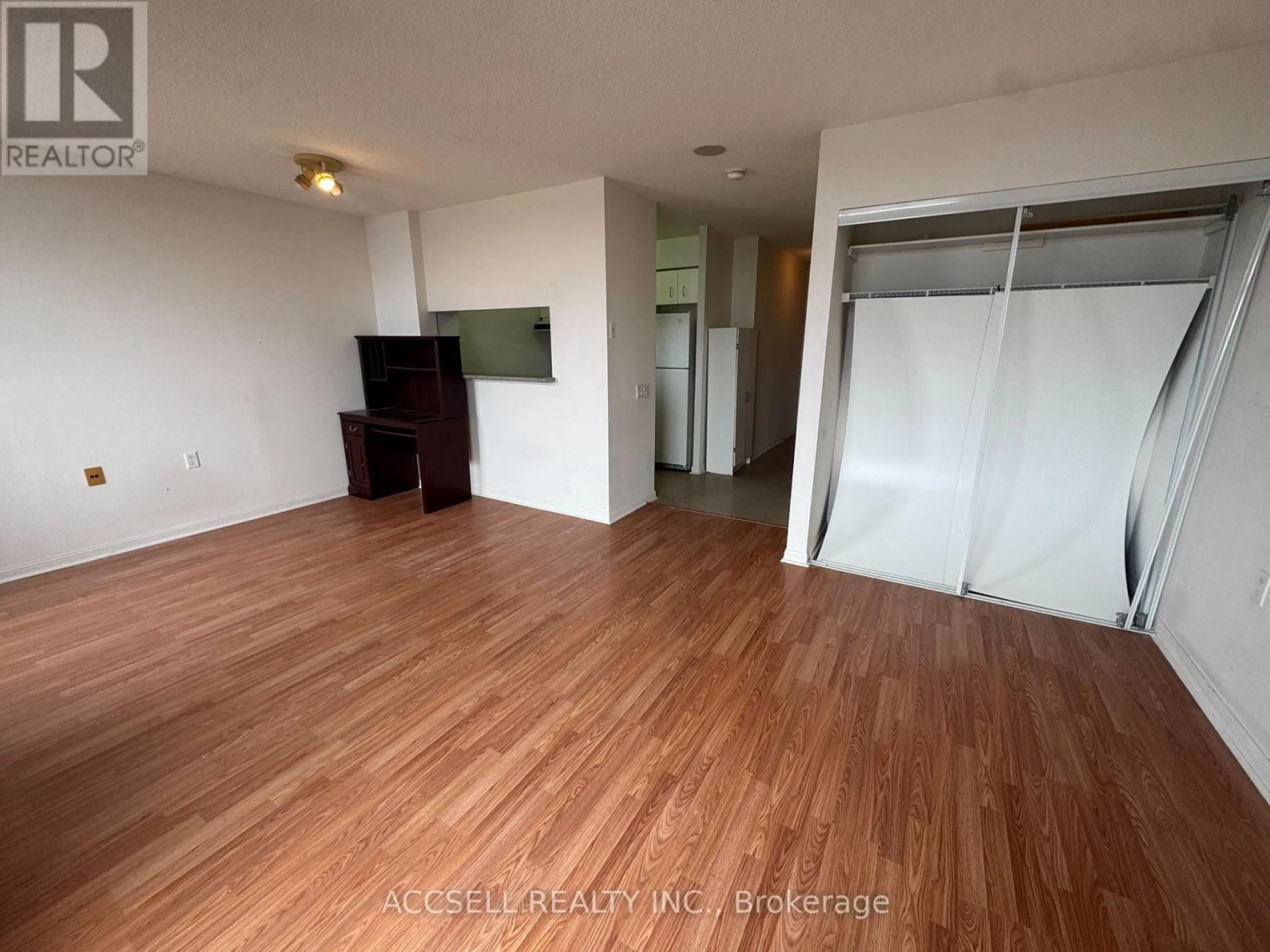 Property at #1008 650 LAWRENCE AVENUE W, Toronto, ON