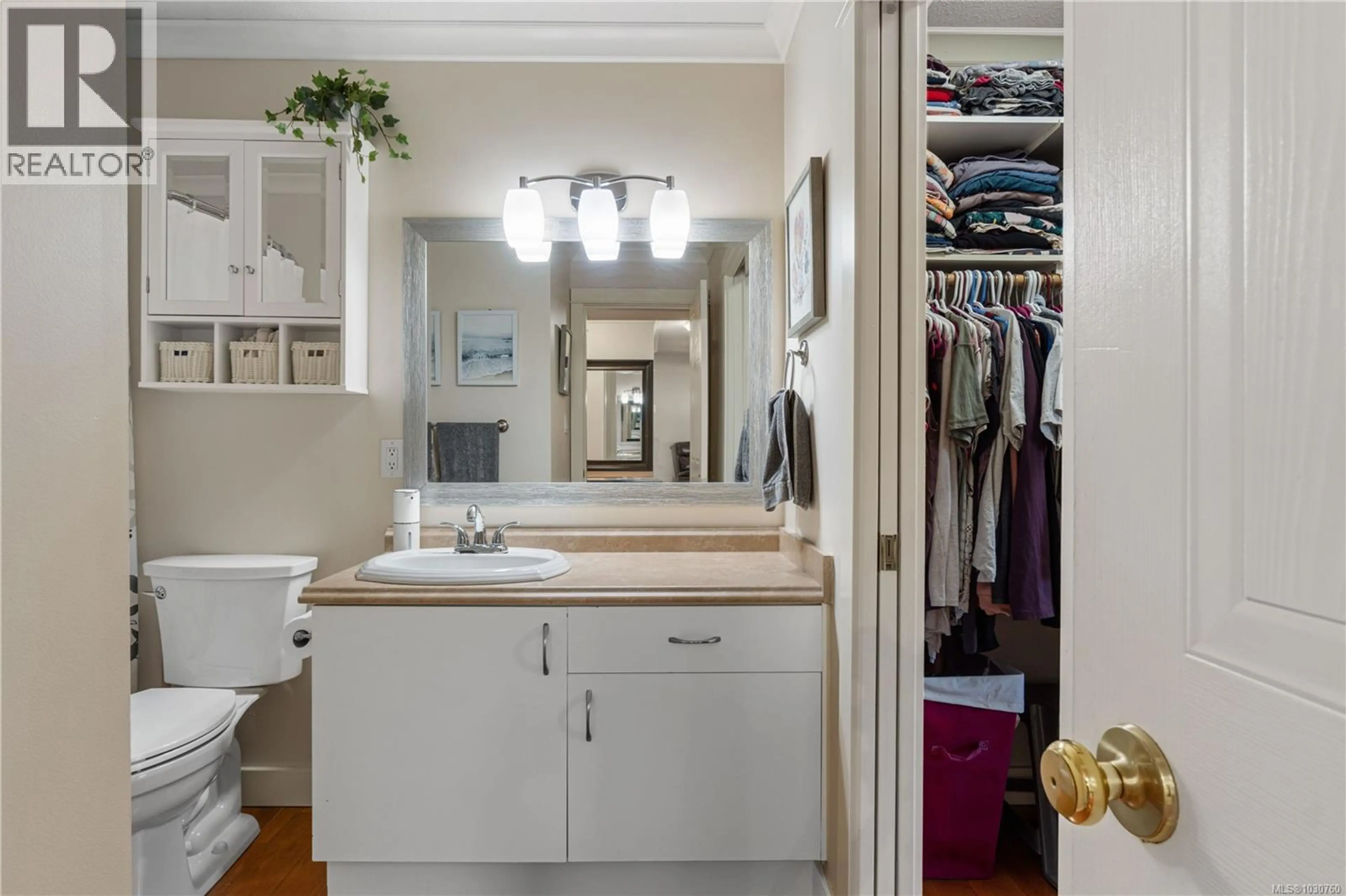 Property at #409 4701 UPLANDS DR, Nanaimo, BC