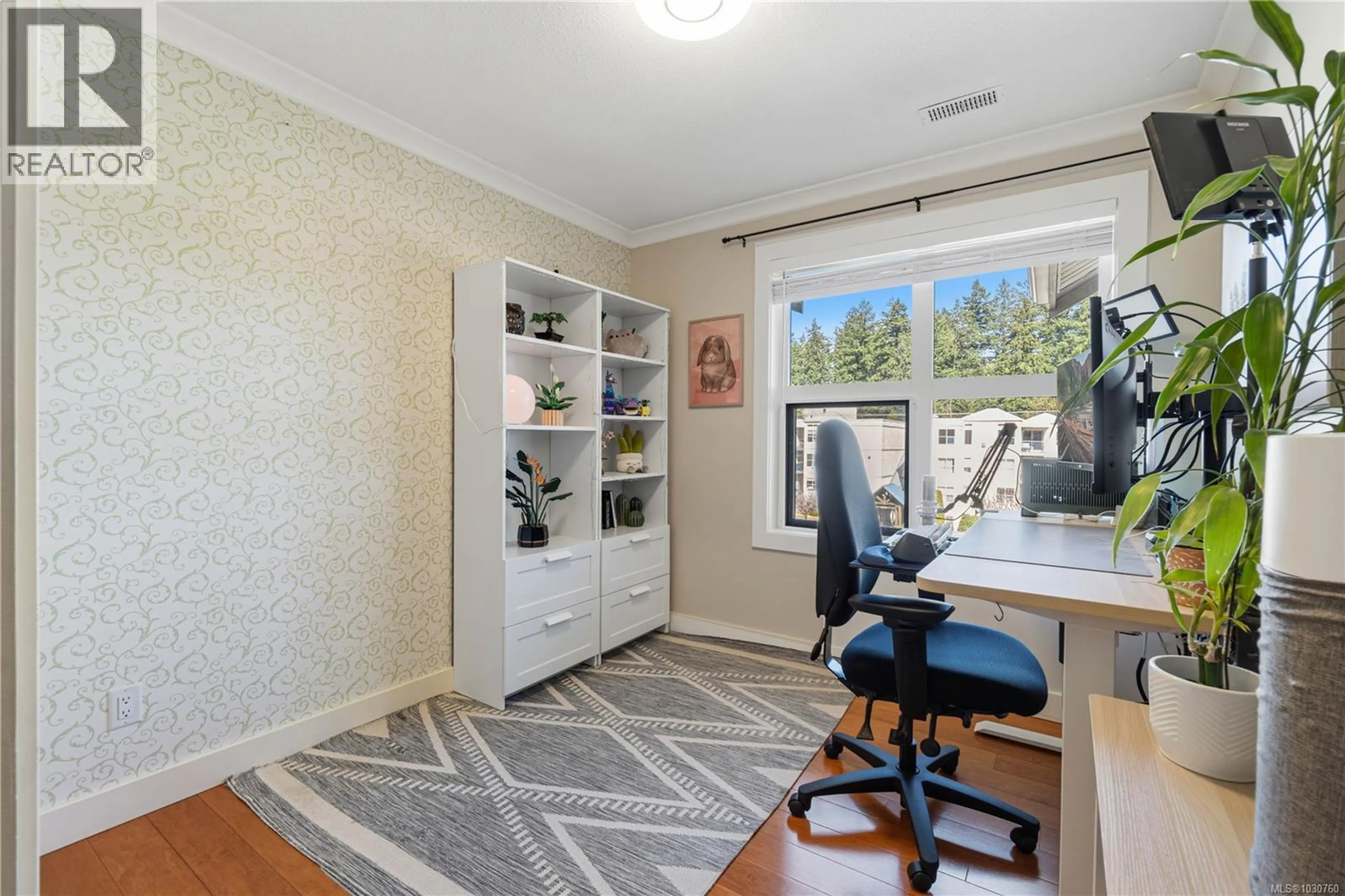 Property at #409 4701 UPLANDS DR, Nanaimo, BC