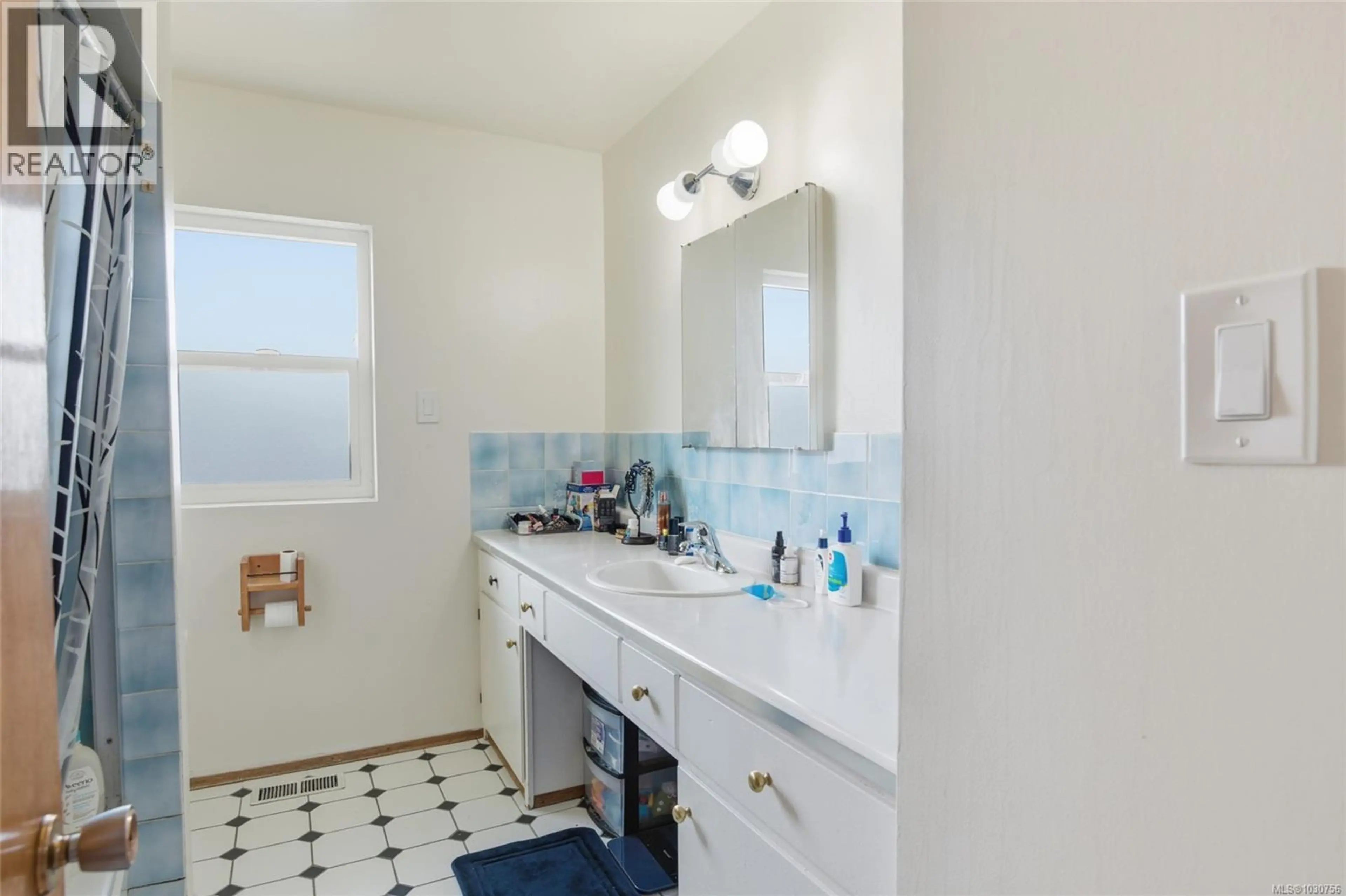 Property at 4090 WOOD AVE, Port Alberni, BC