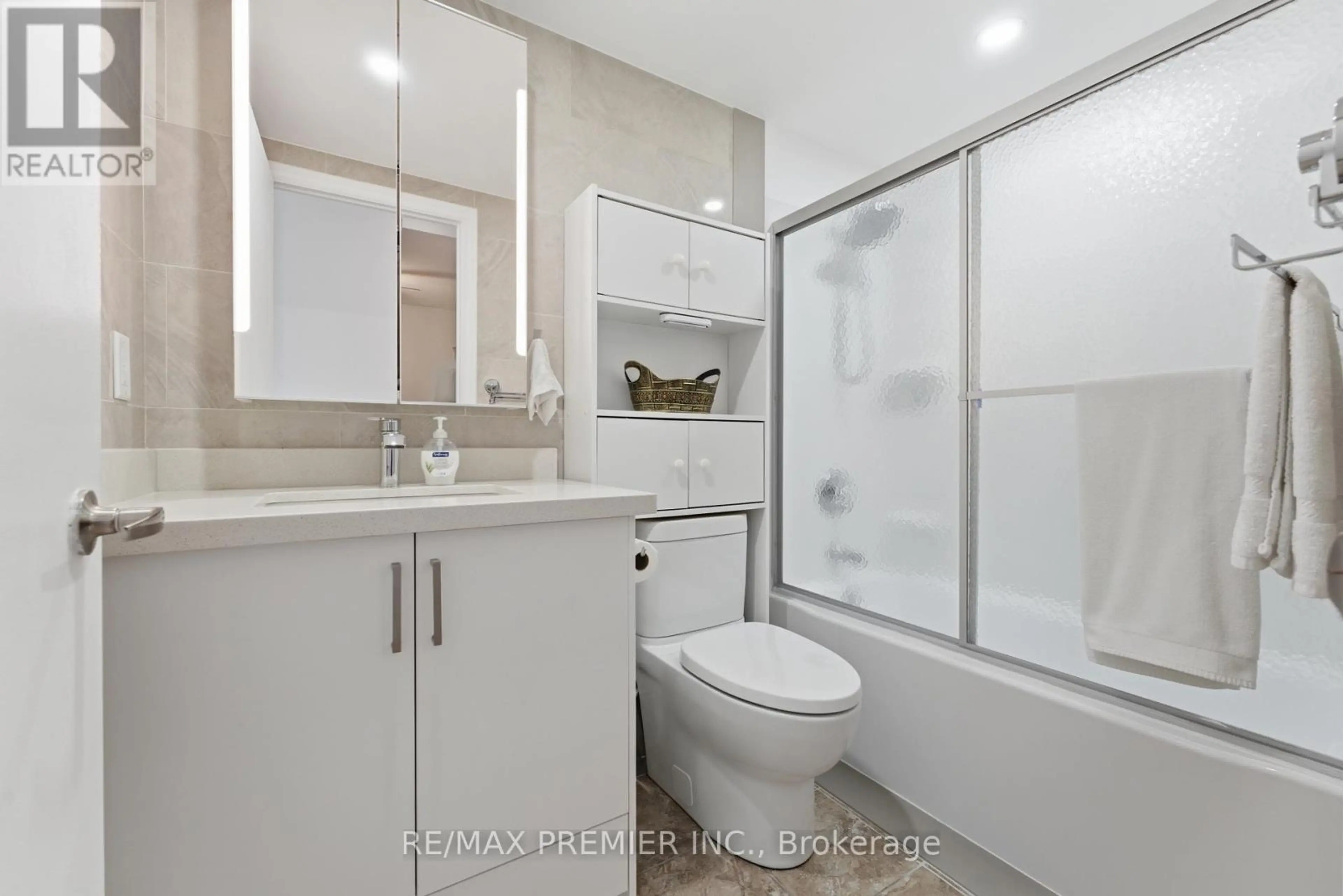 Property at #815 2464 WESTON ROAD, Toronto, ON