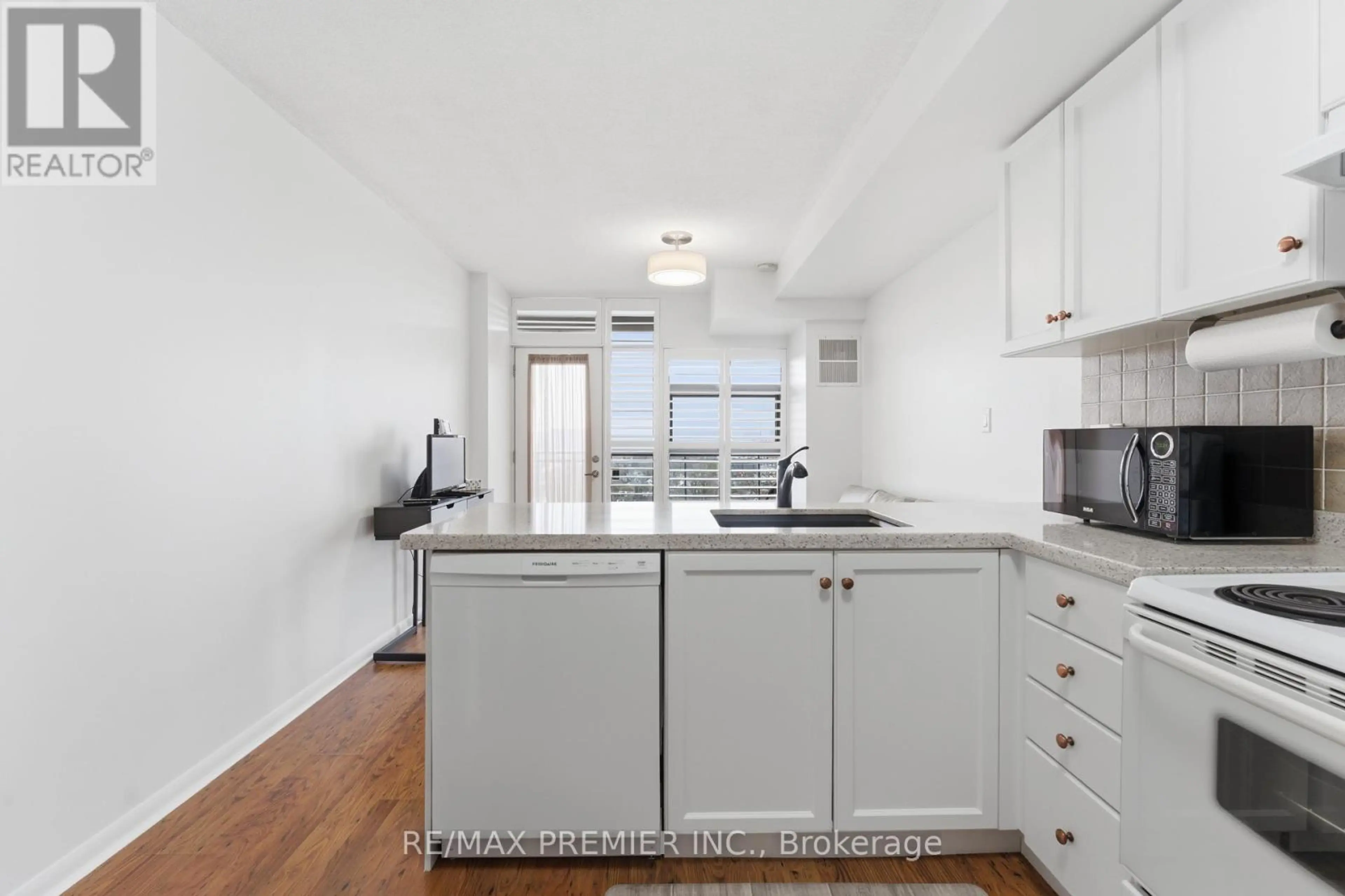 Property at #815 2464 WESTON ROAD, Toronto, ON