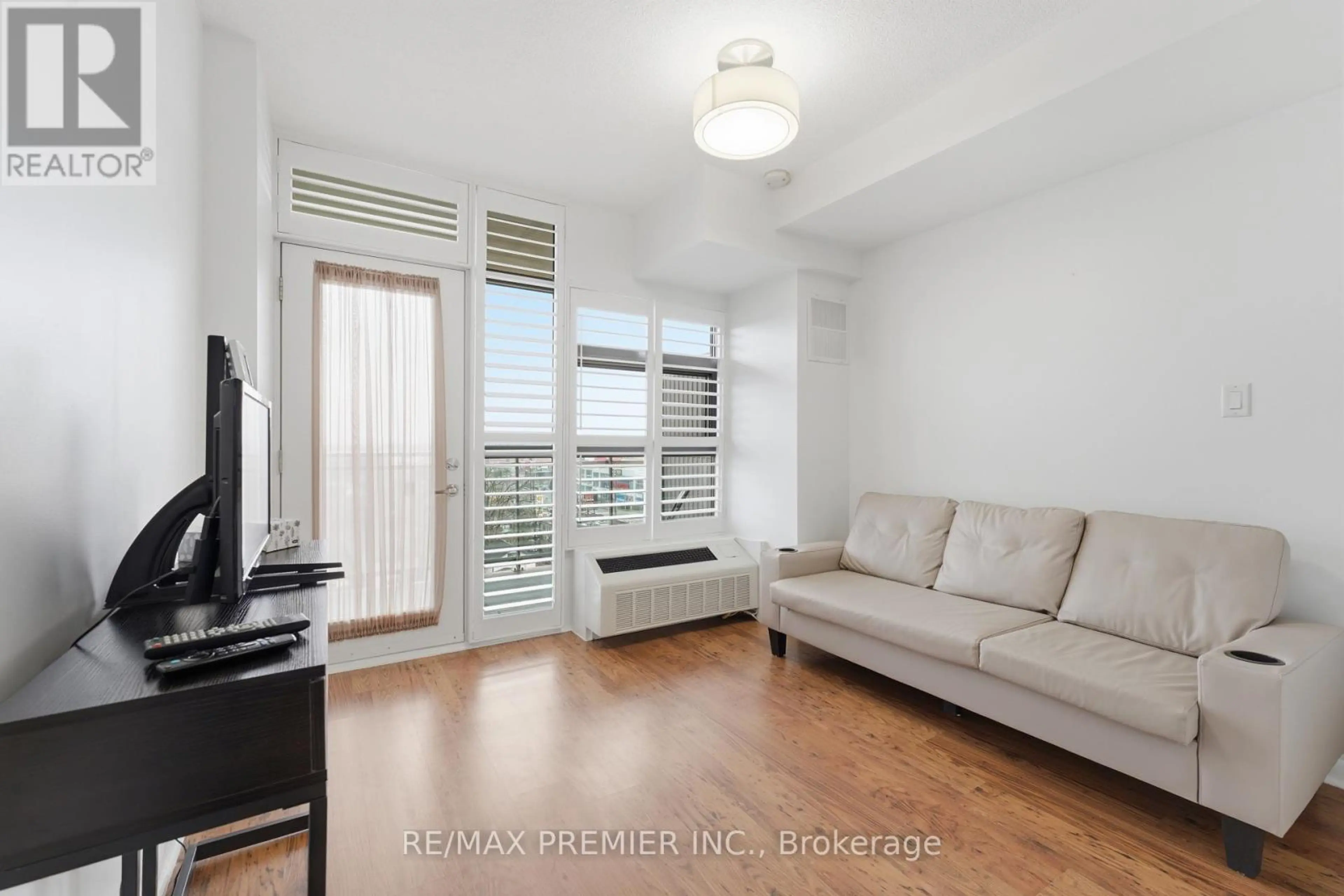 Property at #815 2464 WESTON ROAD, Toronto, ON