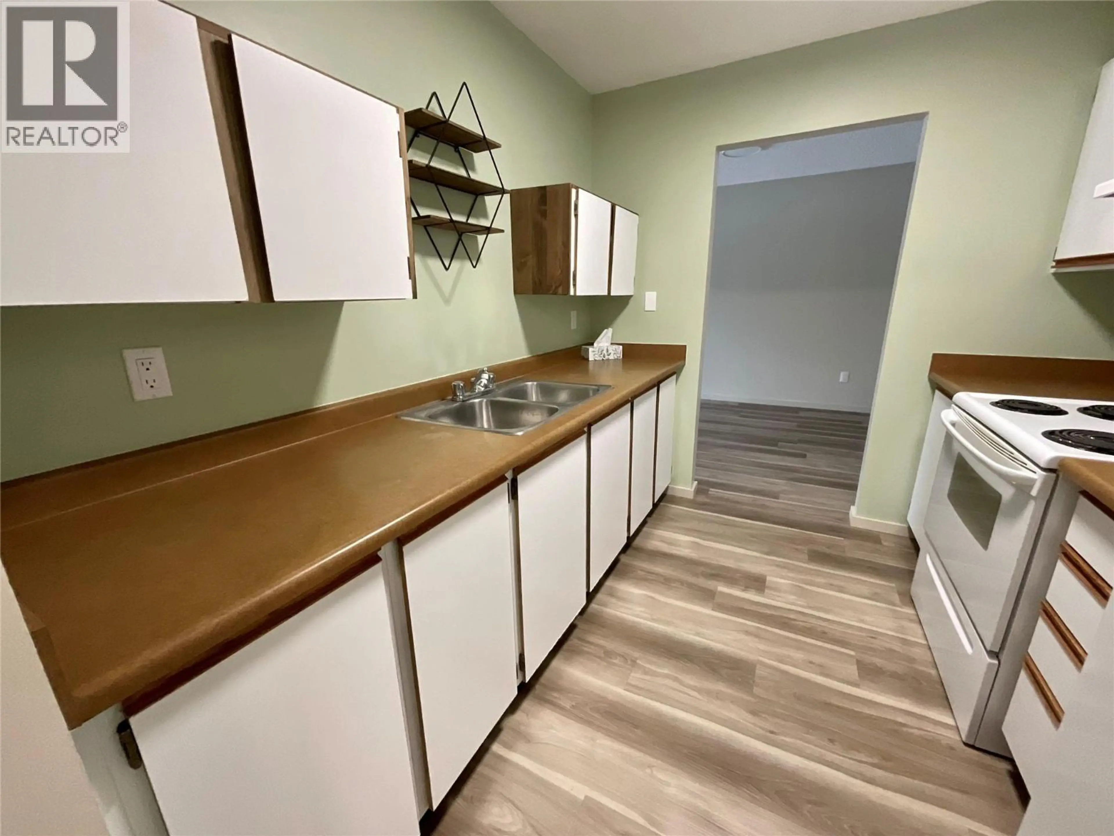 Property at #103 320 NORTHGATE, Tumbler Ridge, BC