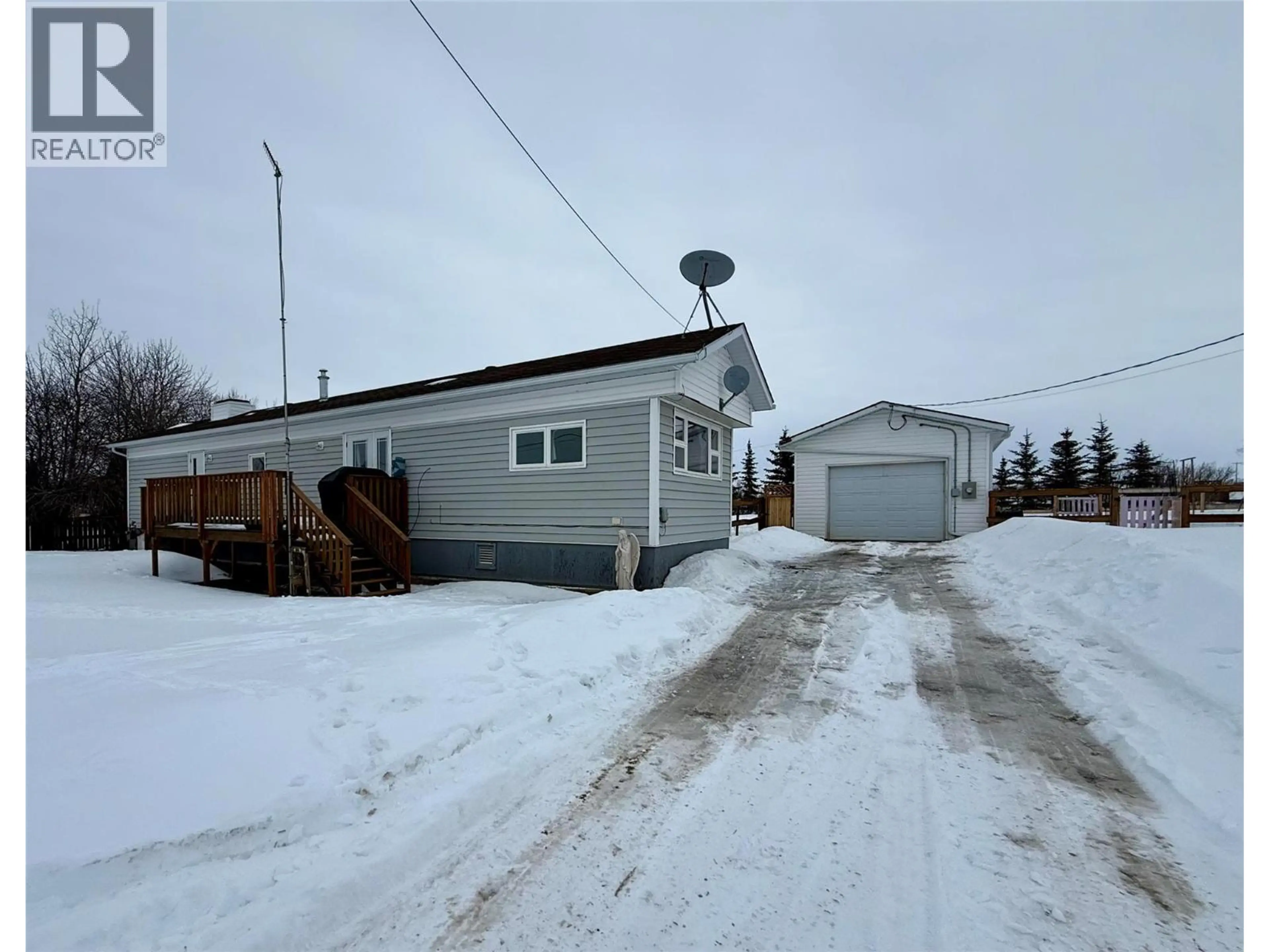 Property at 608 406 AVENUE, Rolla, BC