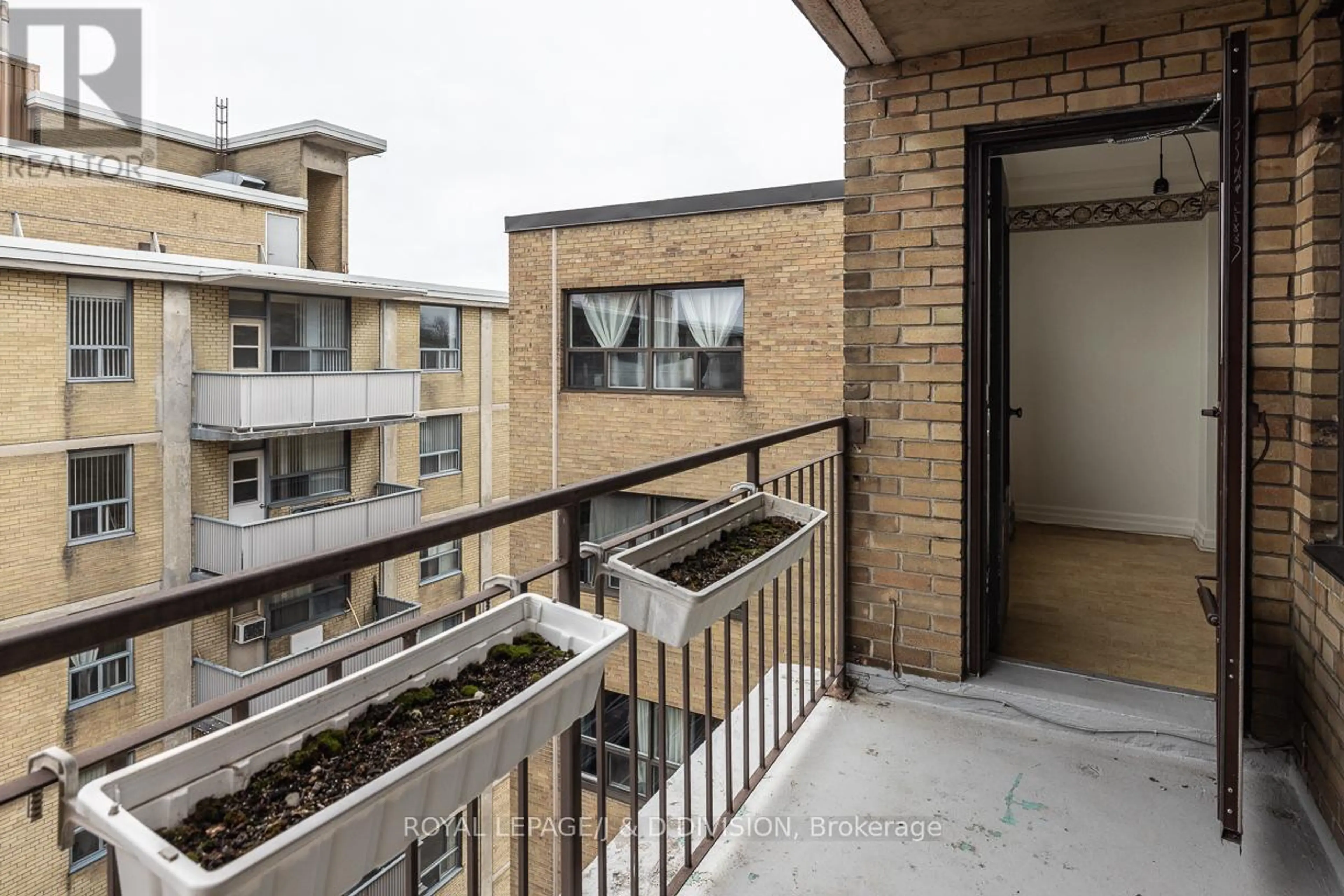 Property at #716 660 EGLINTON AVENUE W, Toronto, ON