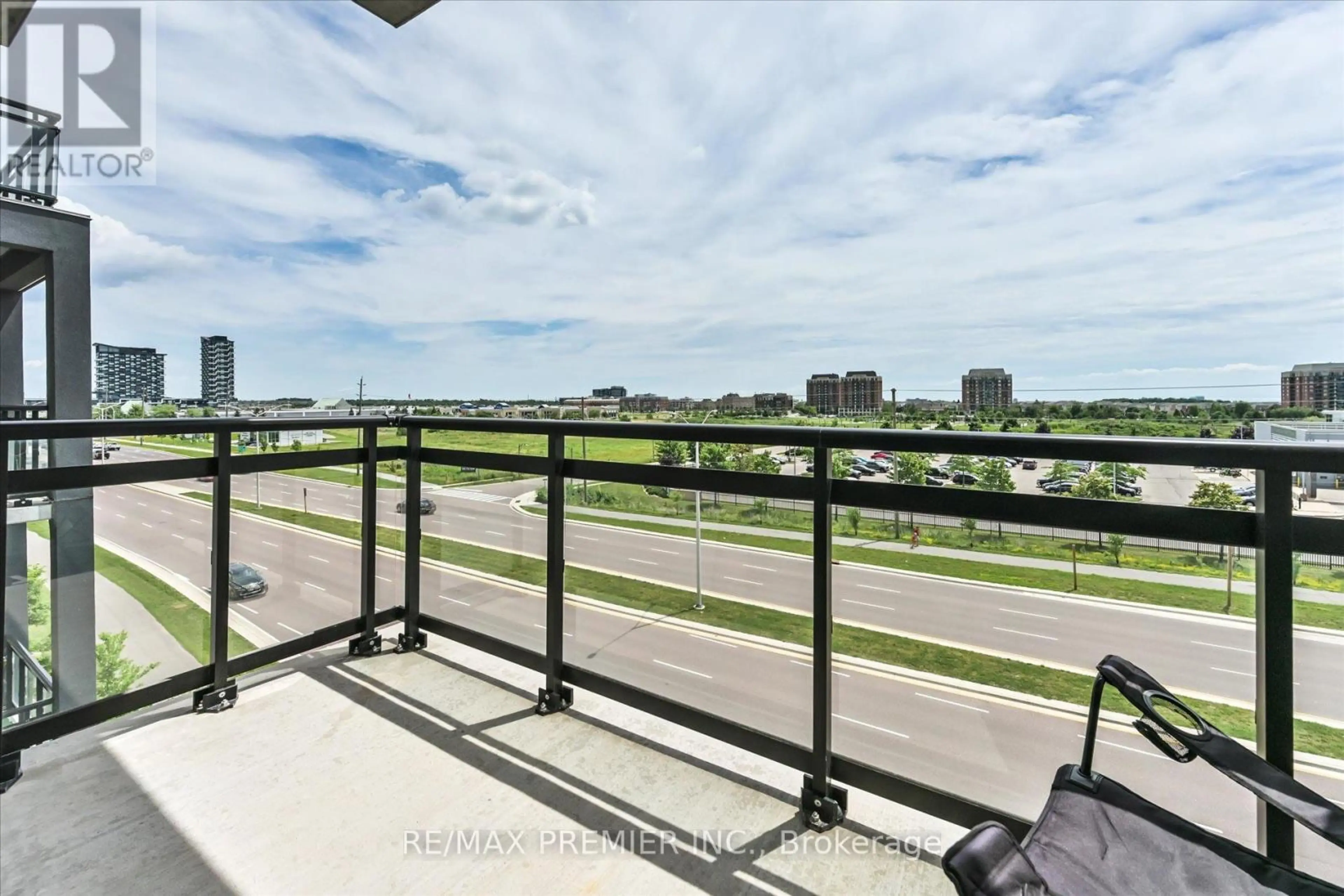 Property at #421 102 GROVEWOOD COMMON, Oakville, ON
