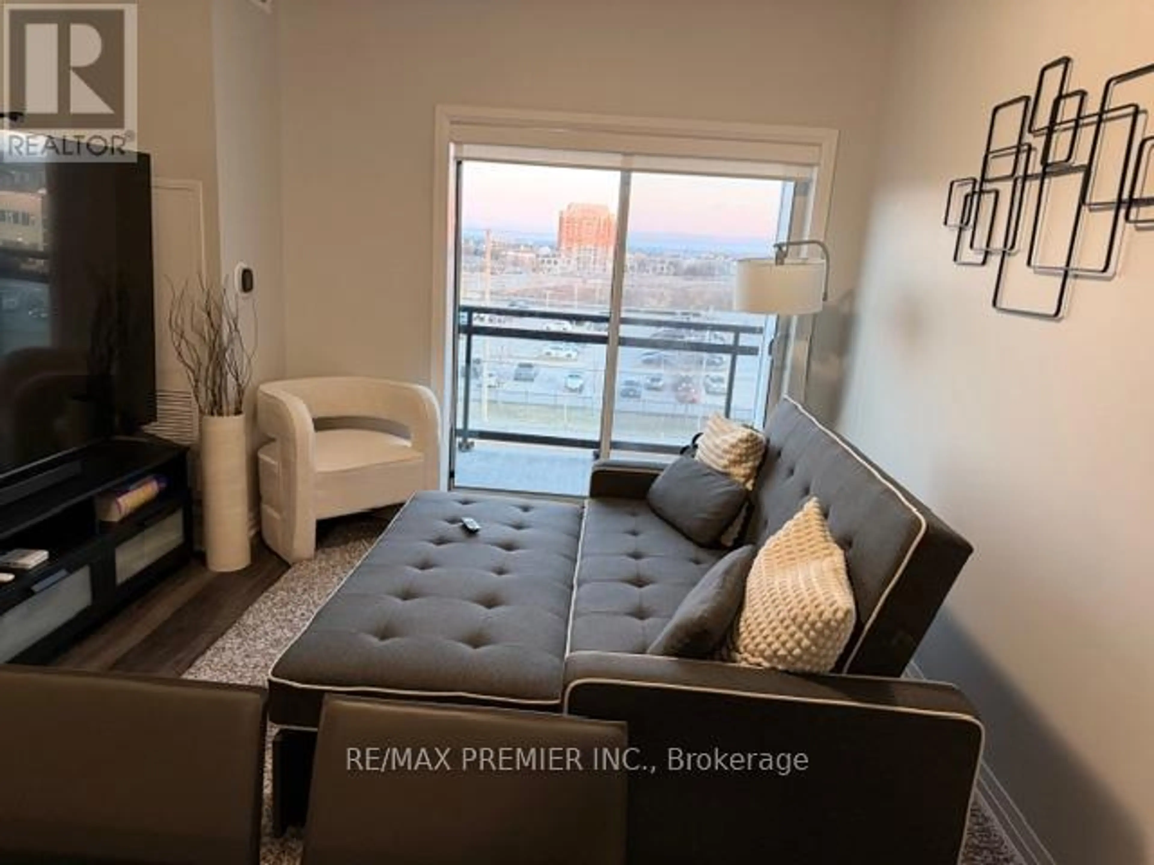 Property at #421 102 GROVEWOOD COMMON, Oakville, ON