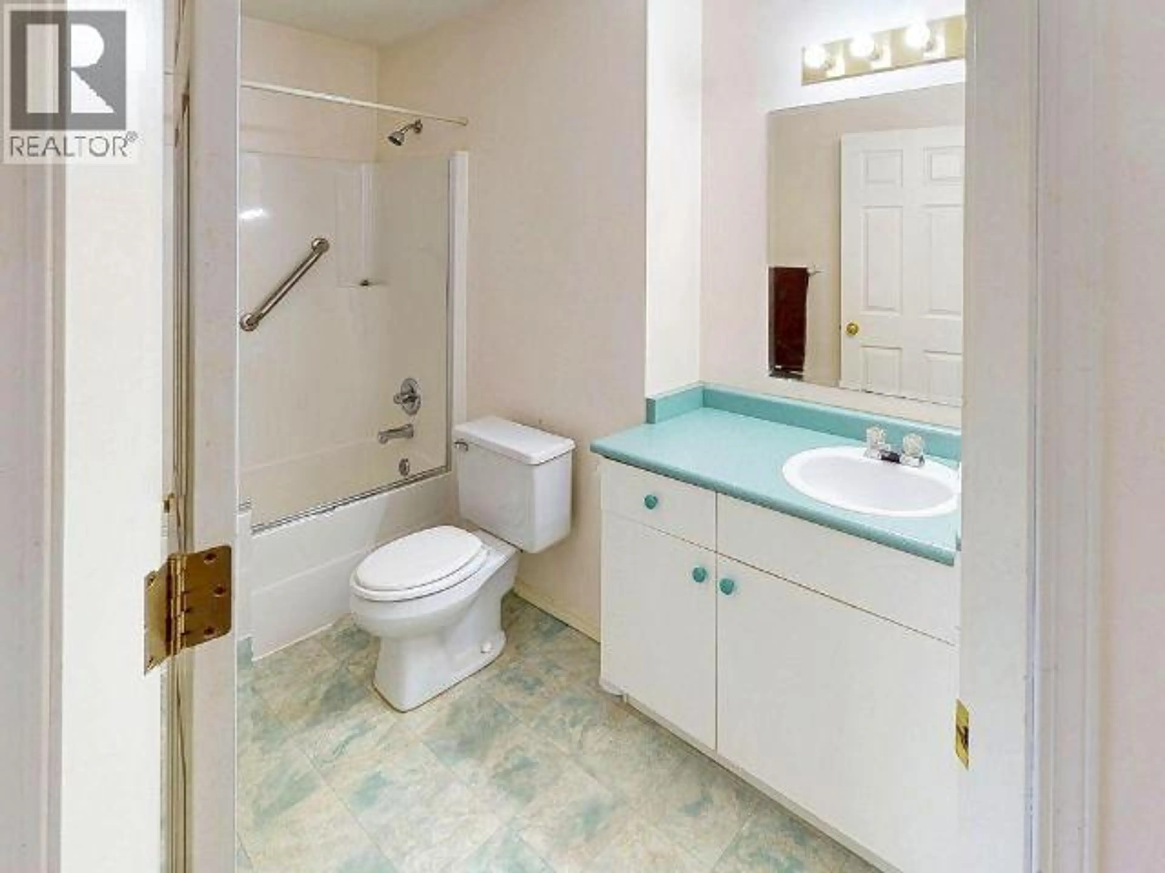 Property at #201 5680 ORTONA AVE, Powell River, BC