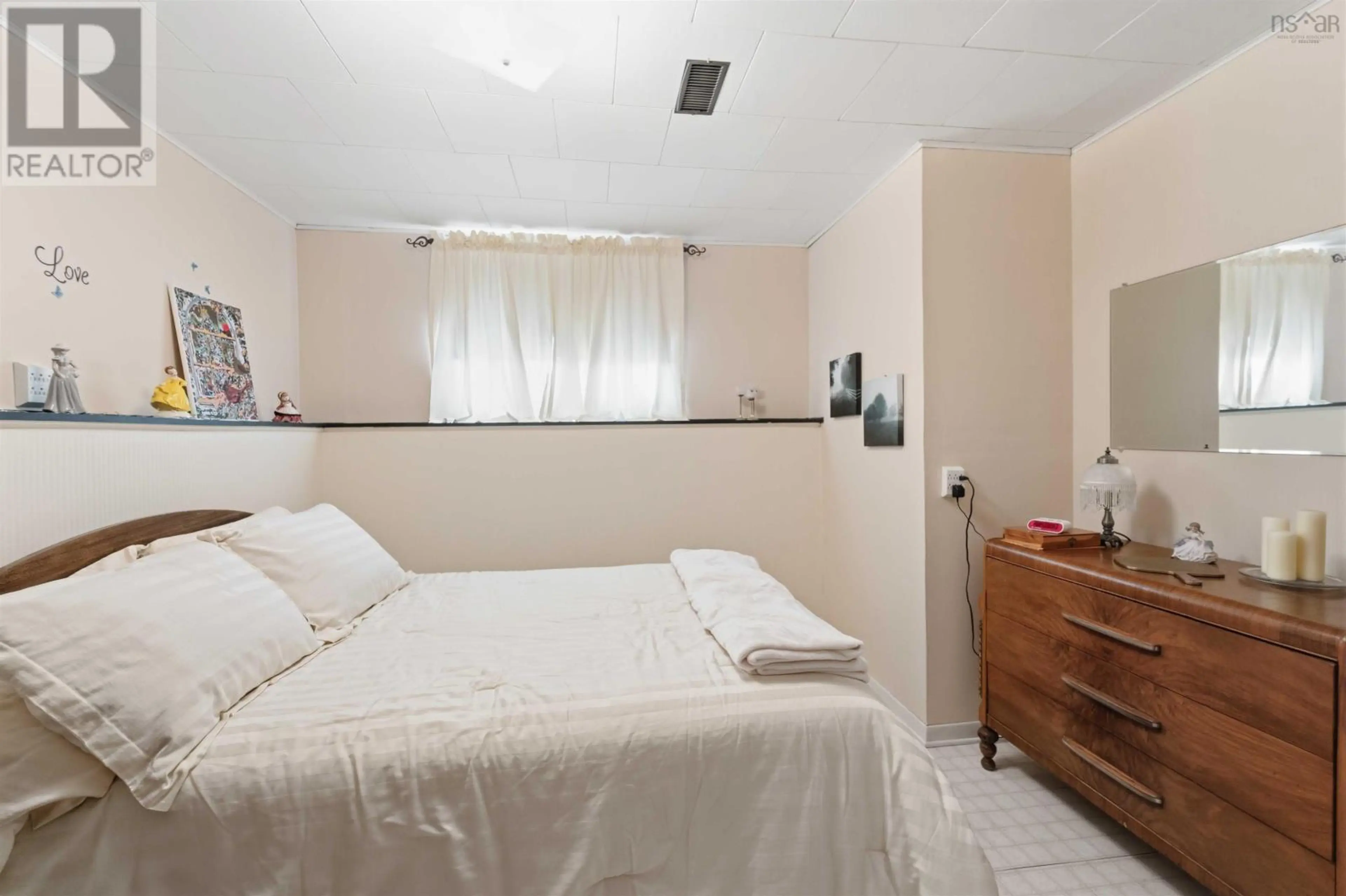 Property at 3 INGLEWOOD AVENUE, Kentville, NS