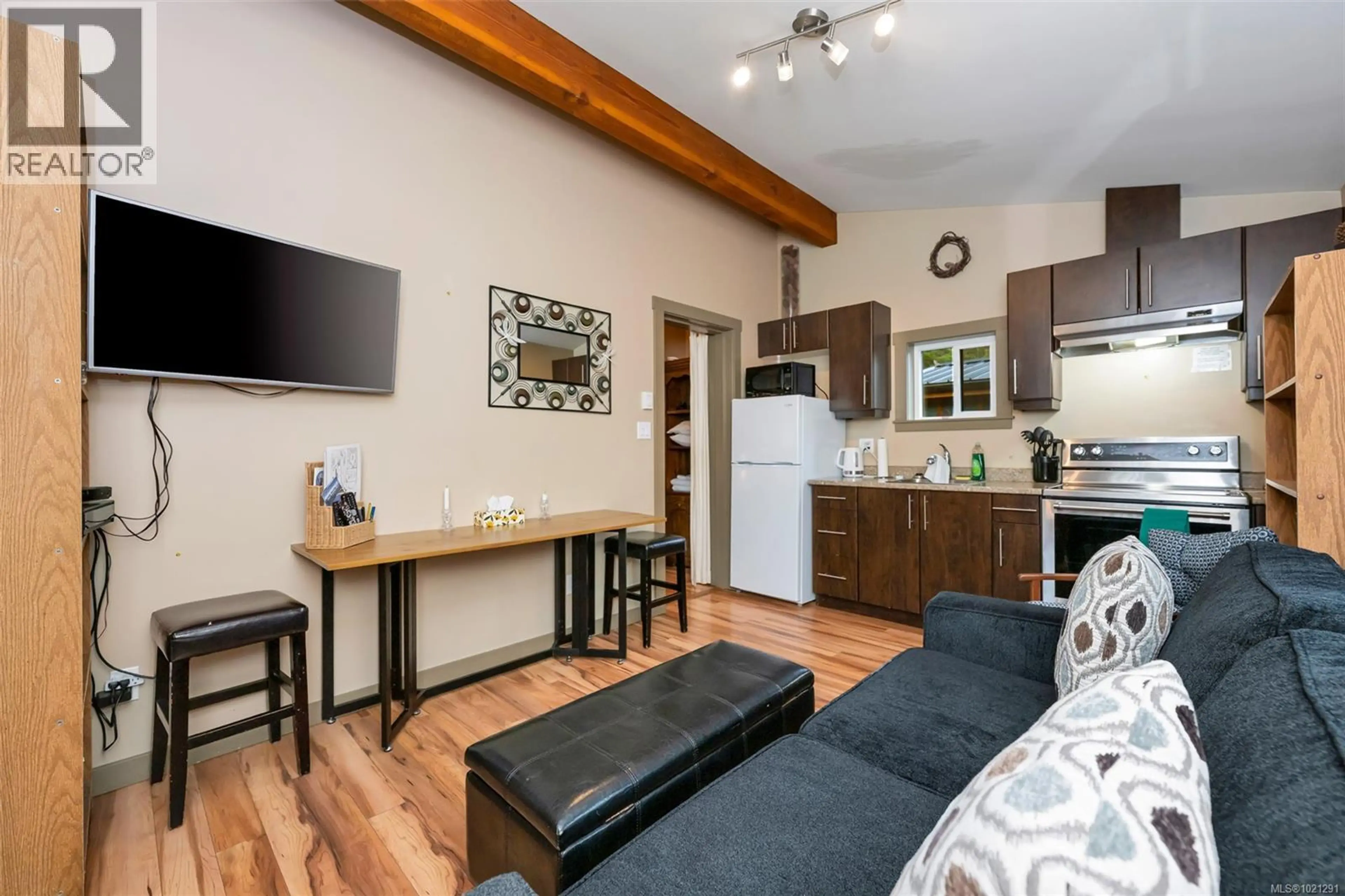 Property at #10 6574 BAIRD RD, Port Renfrew, BC