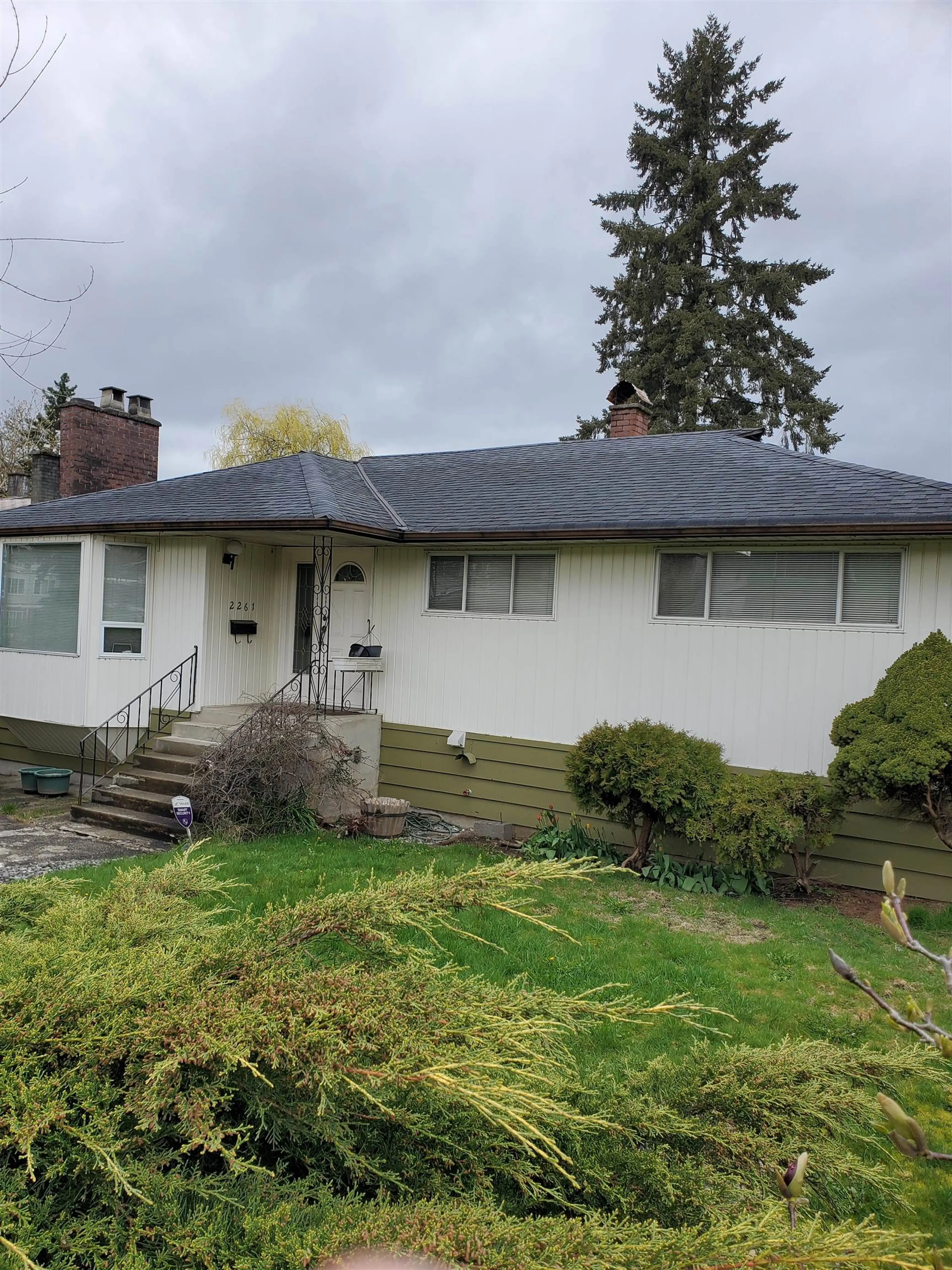 Property at 2261 HAWTHORNE AVENUE, Port Coquitlam, BC