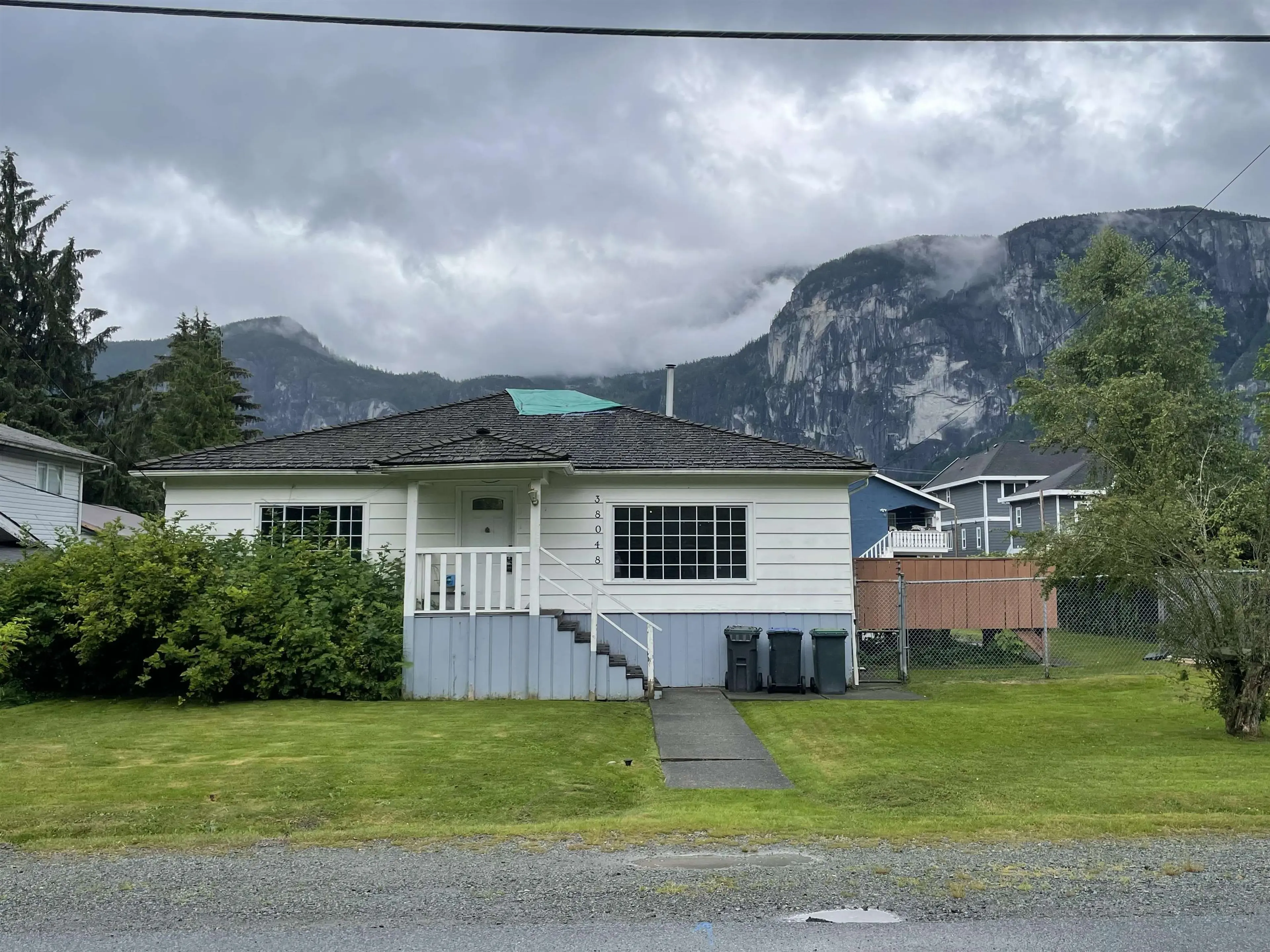 Property at 38048 SIXTH AVENUE, Squamish, BC