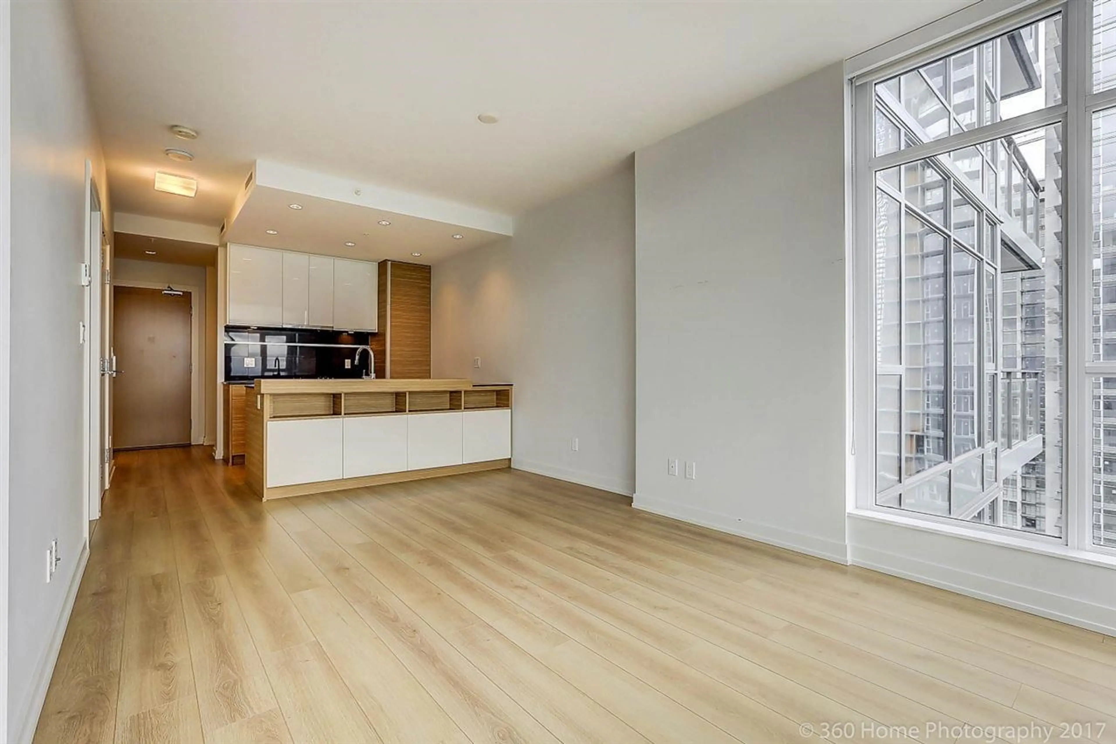 Property at #3302 4688 KINGSWAY, Burnaby, BC