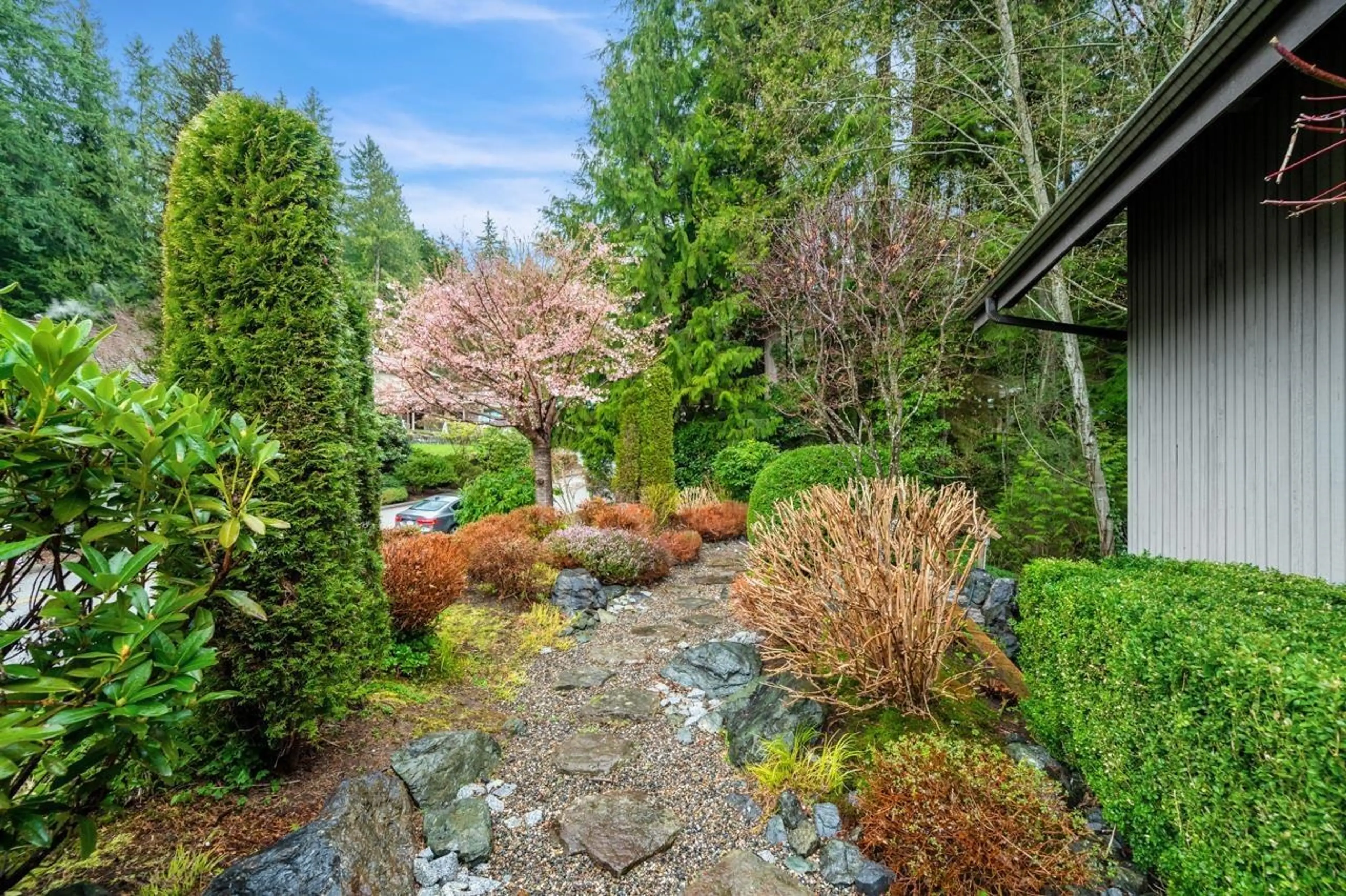 Property at 5344 CLIFFRIDGE AVENUE, North Vancouver, BC