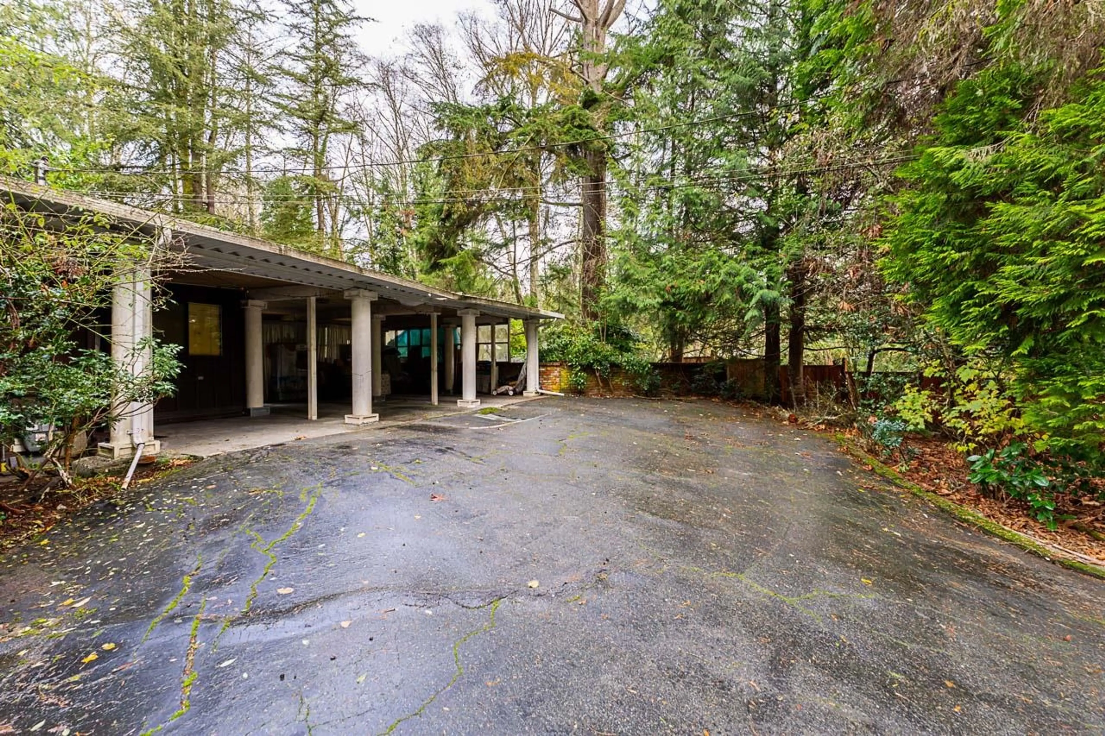 Property at 835 WILDWOOD PLACE, West Vancouver, BC