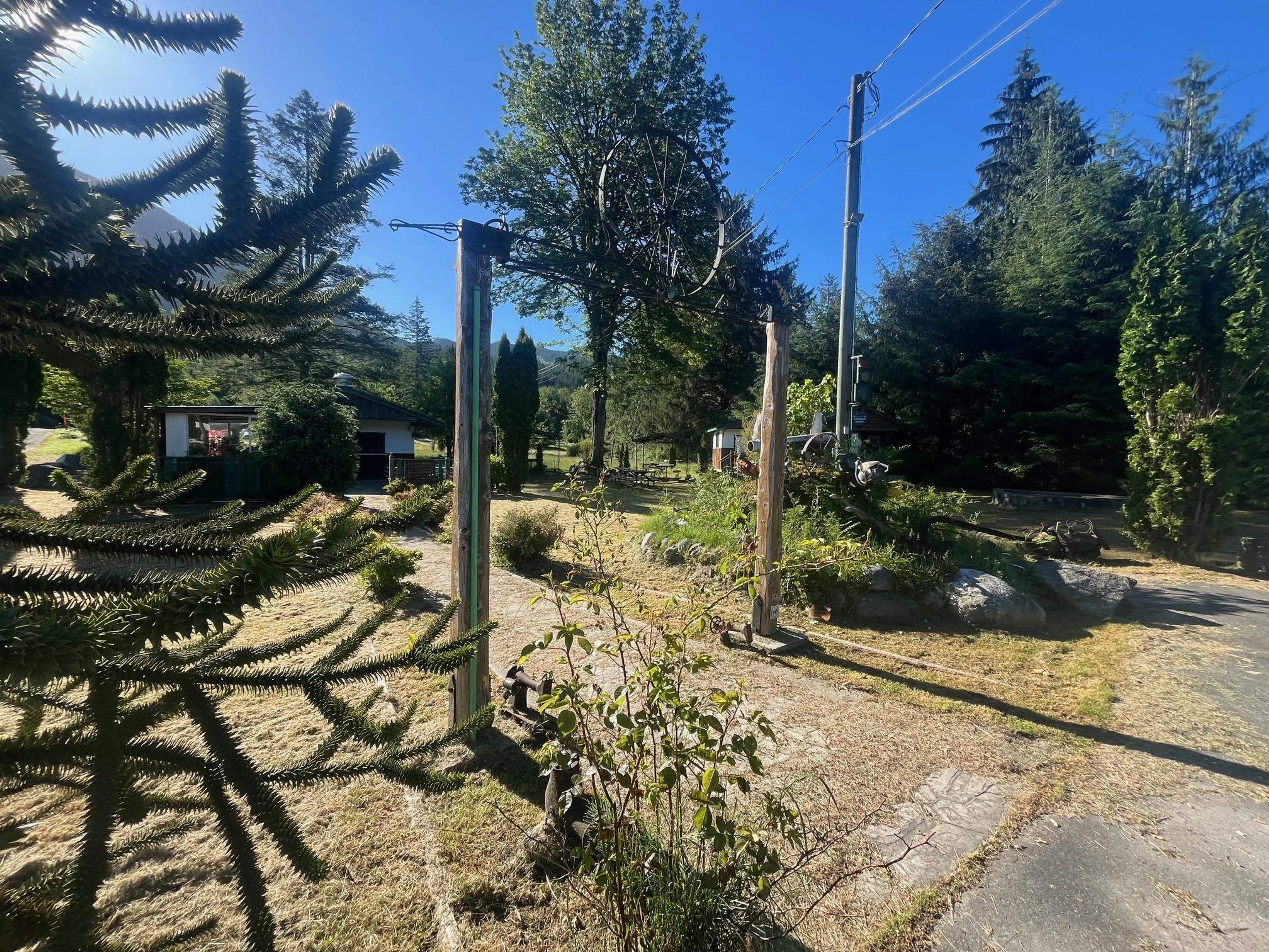 Property at 13524 SUNSHINE COAST HIGHWAY, Madeira Park, BC