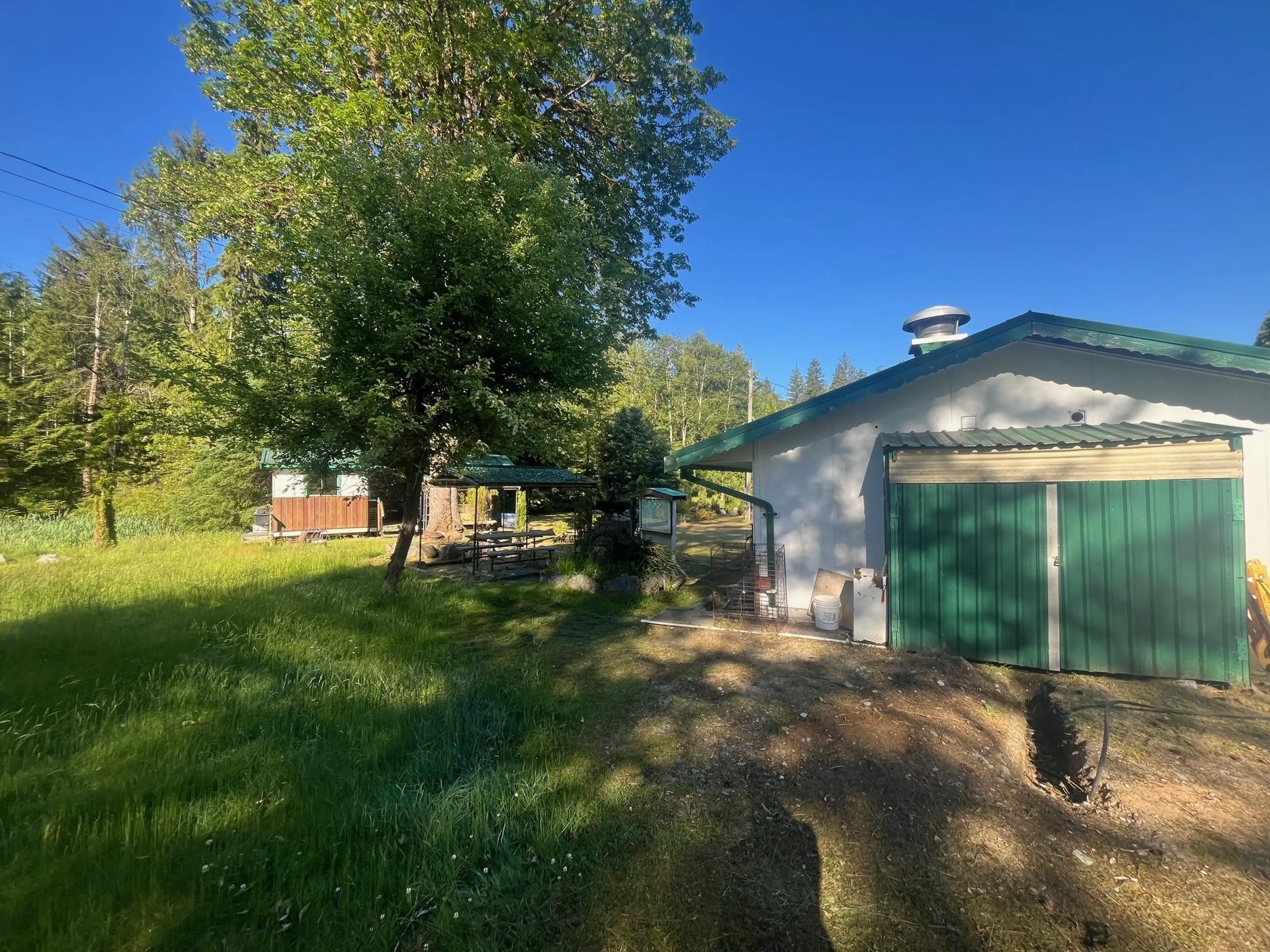 Property at 13524 SUNSHINE COAST HIGHWAY, Madeira Park, BC