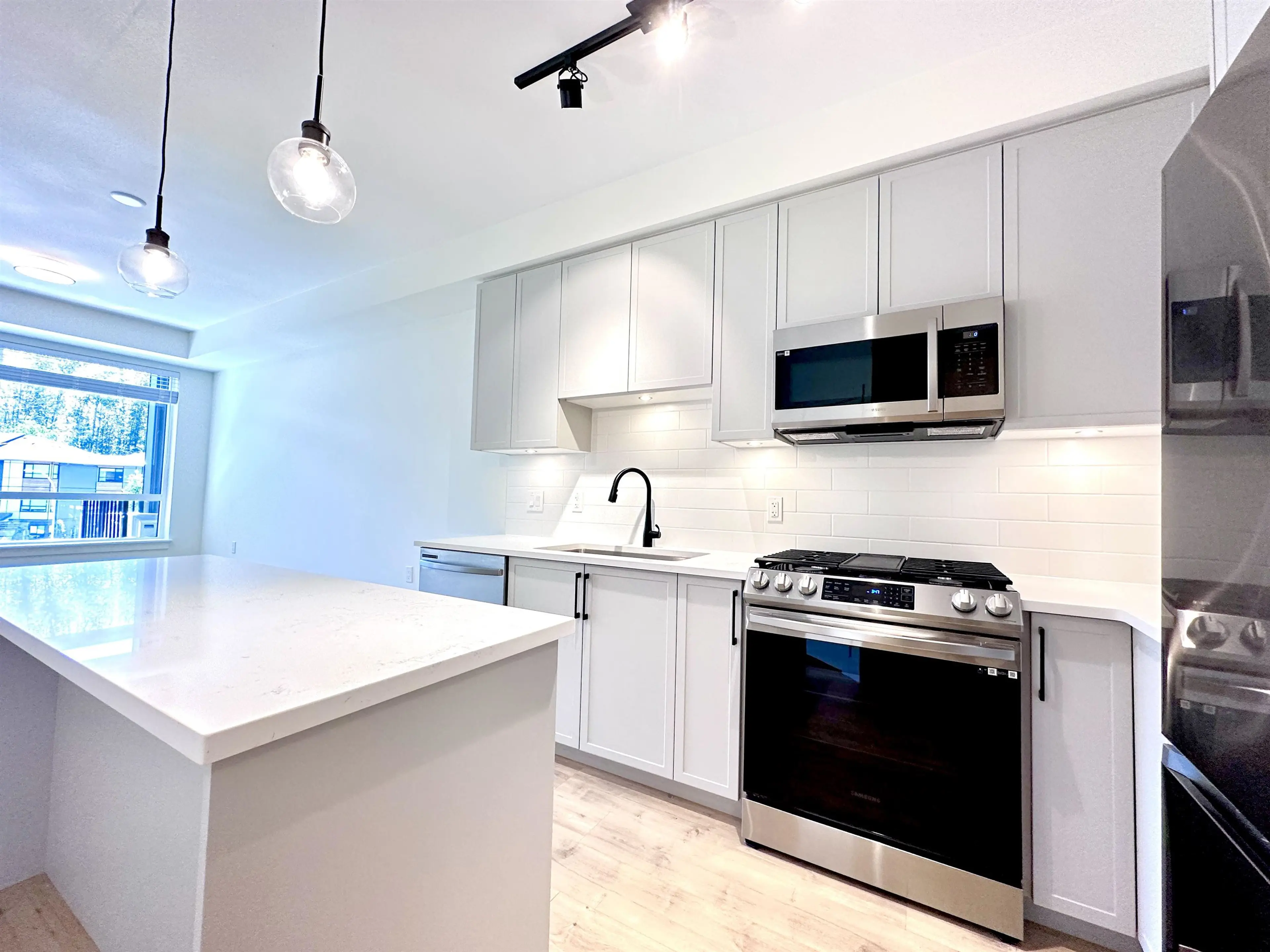 Property at #328 7506 199A STREET, Langley, BC