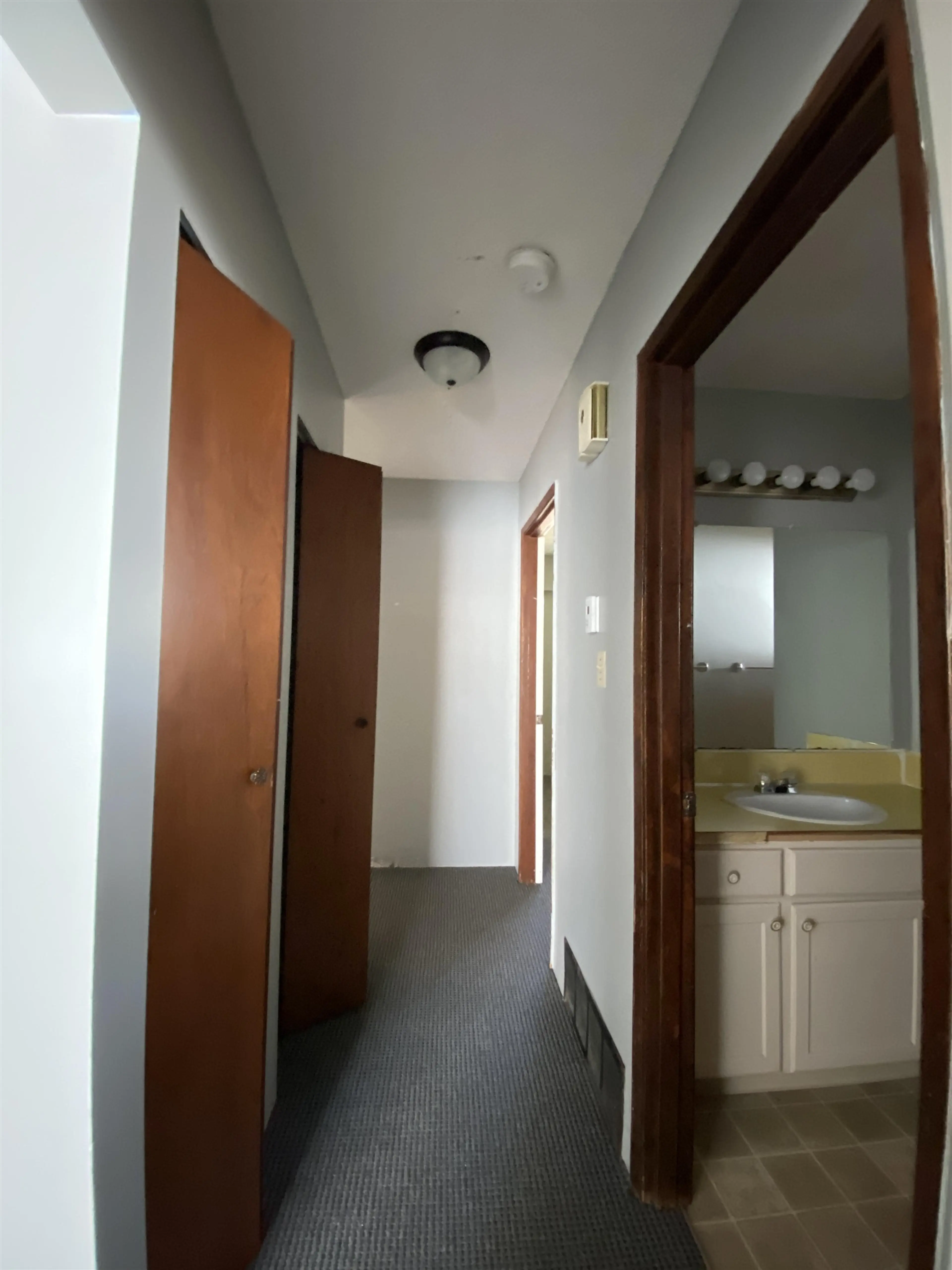 Property at 15855 VINE AVENUE, White Rock, BC