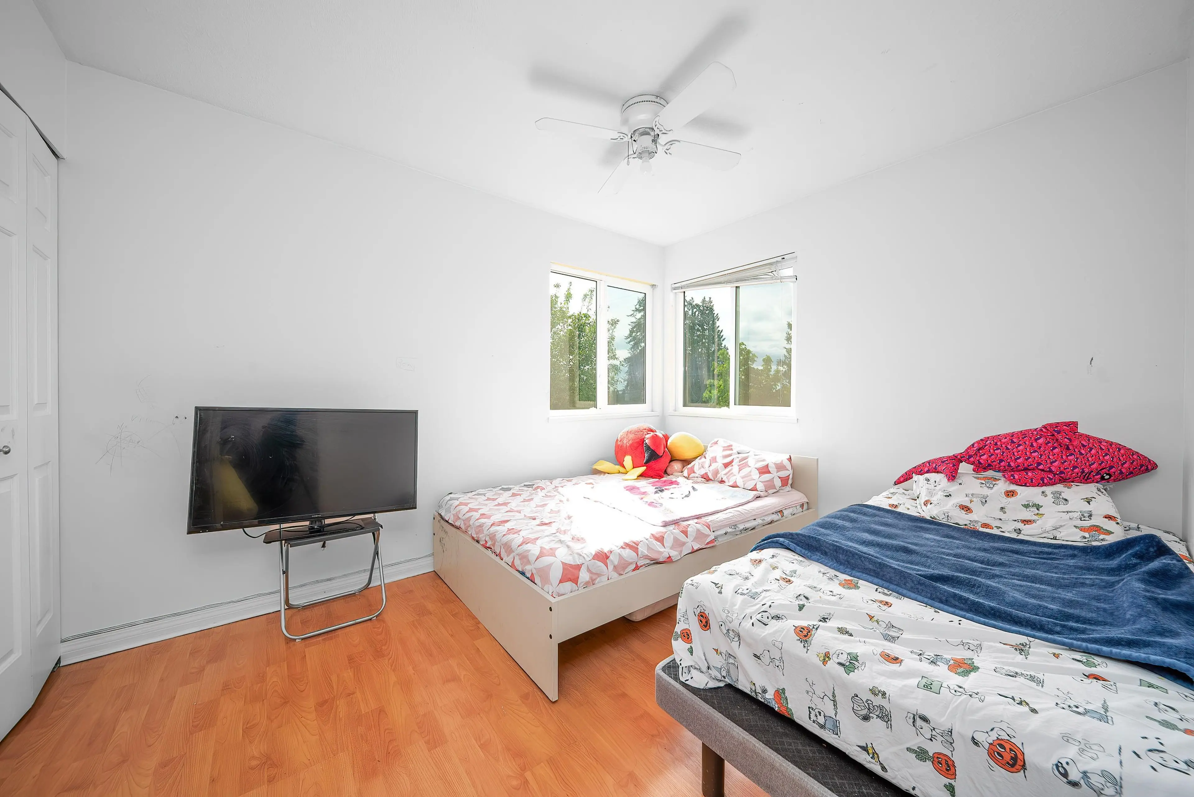 Property at 5146 HASTINGS STREET, Burnaby, BC