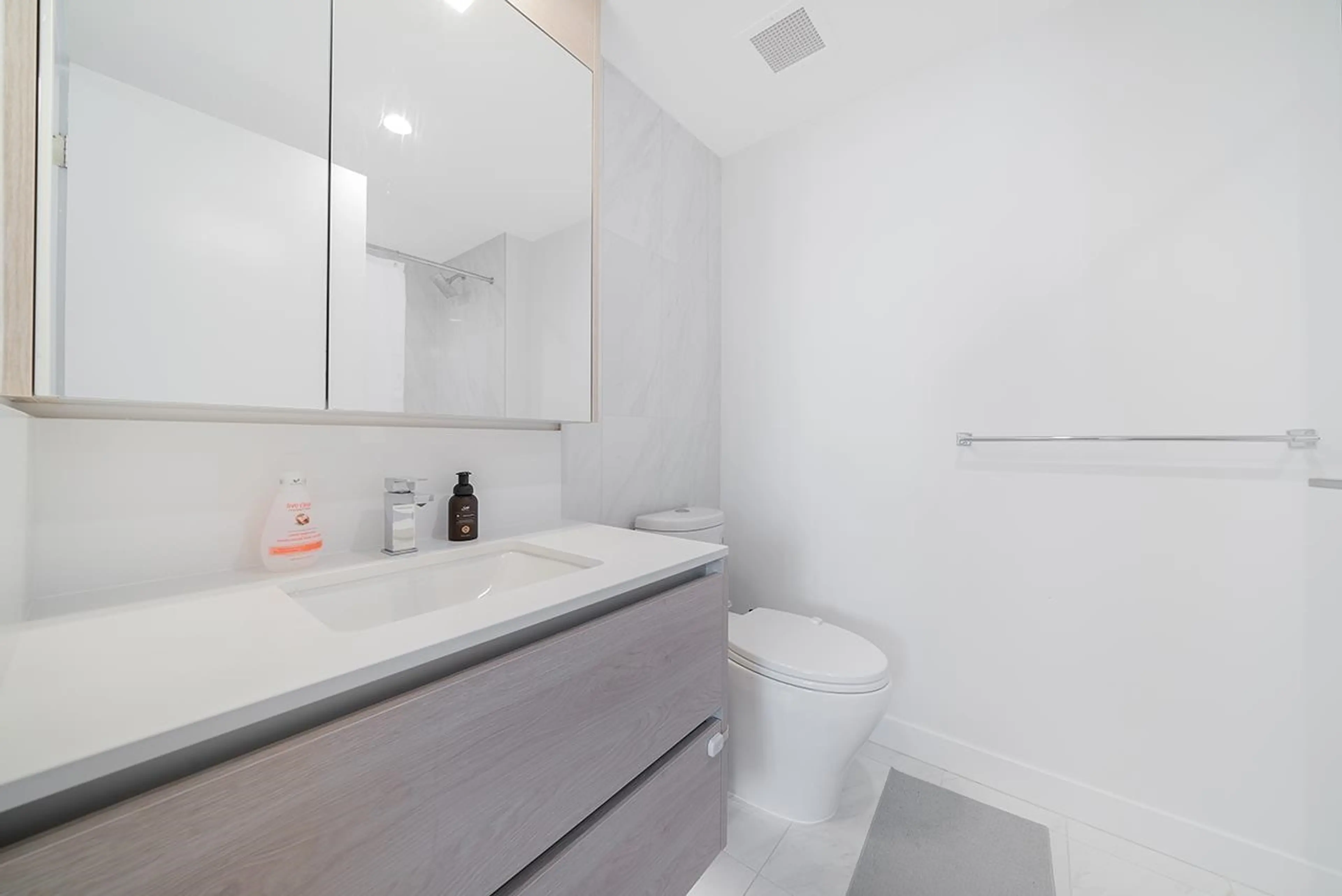 Property at #305 2085 SKYLINE COURT, Burnaby, BC