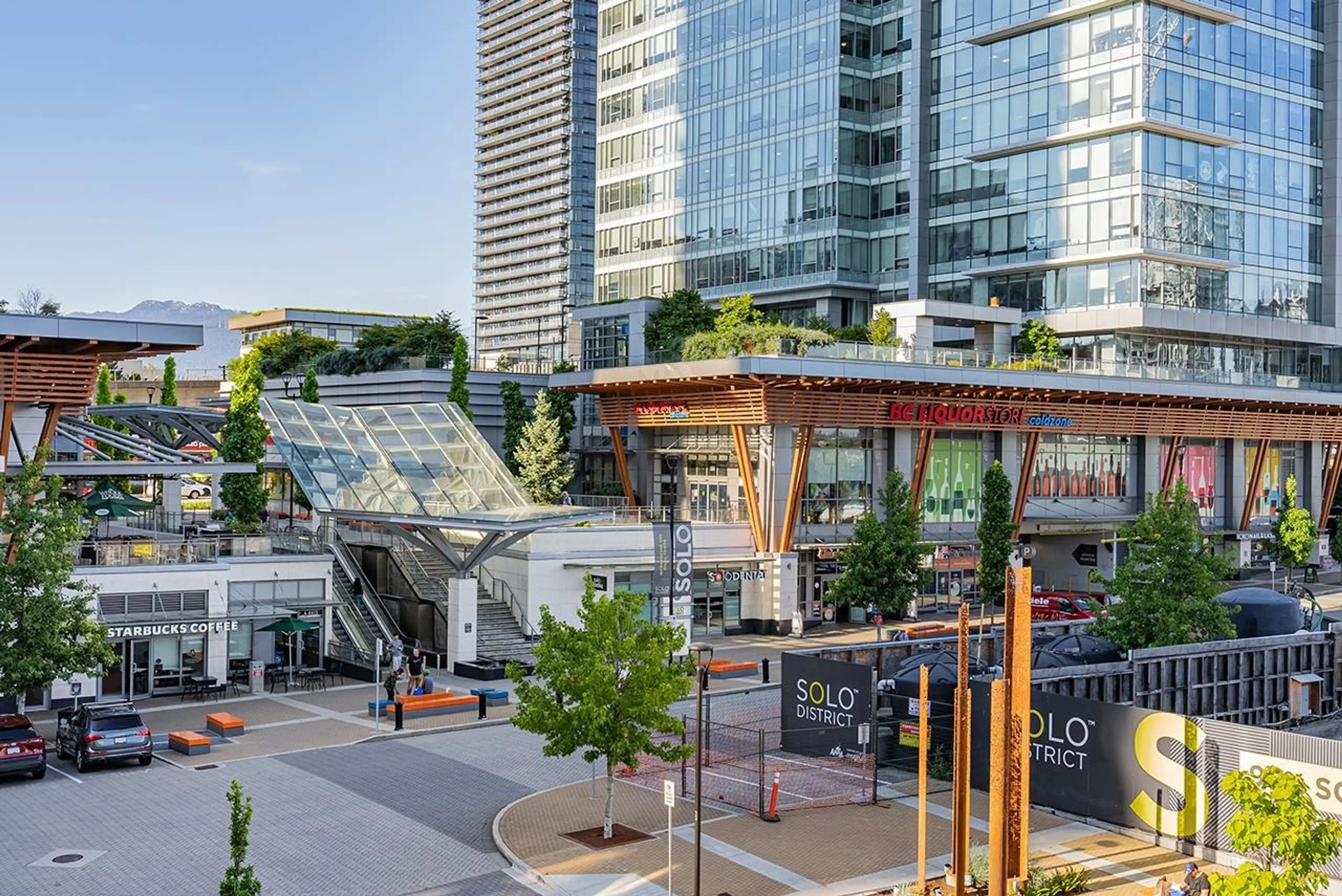 Property at #305 2085 SKYLINE COURT, Burnaby, BC