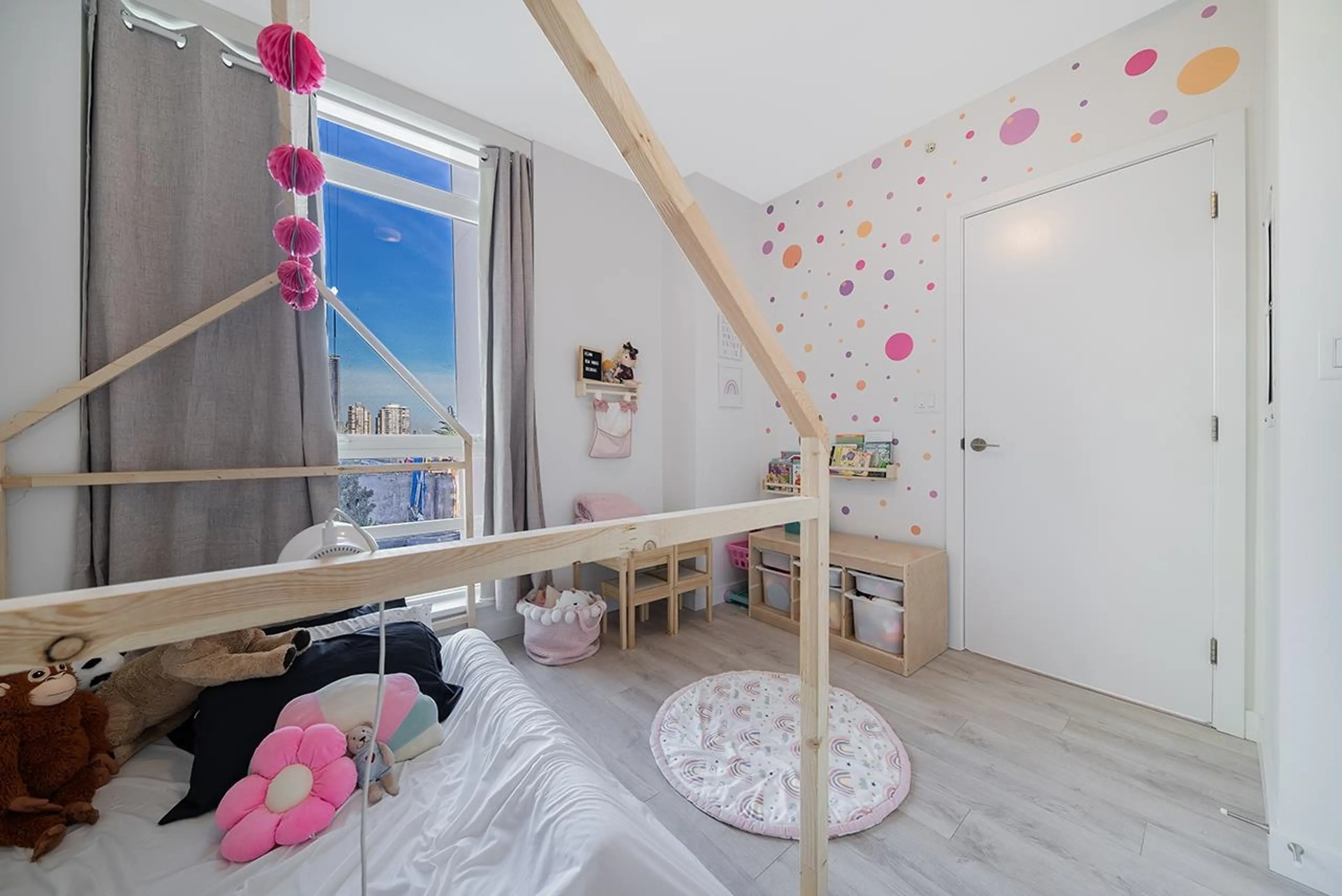 Property at #305 2085 SKYLINE COURT, Burnaby, BC