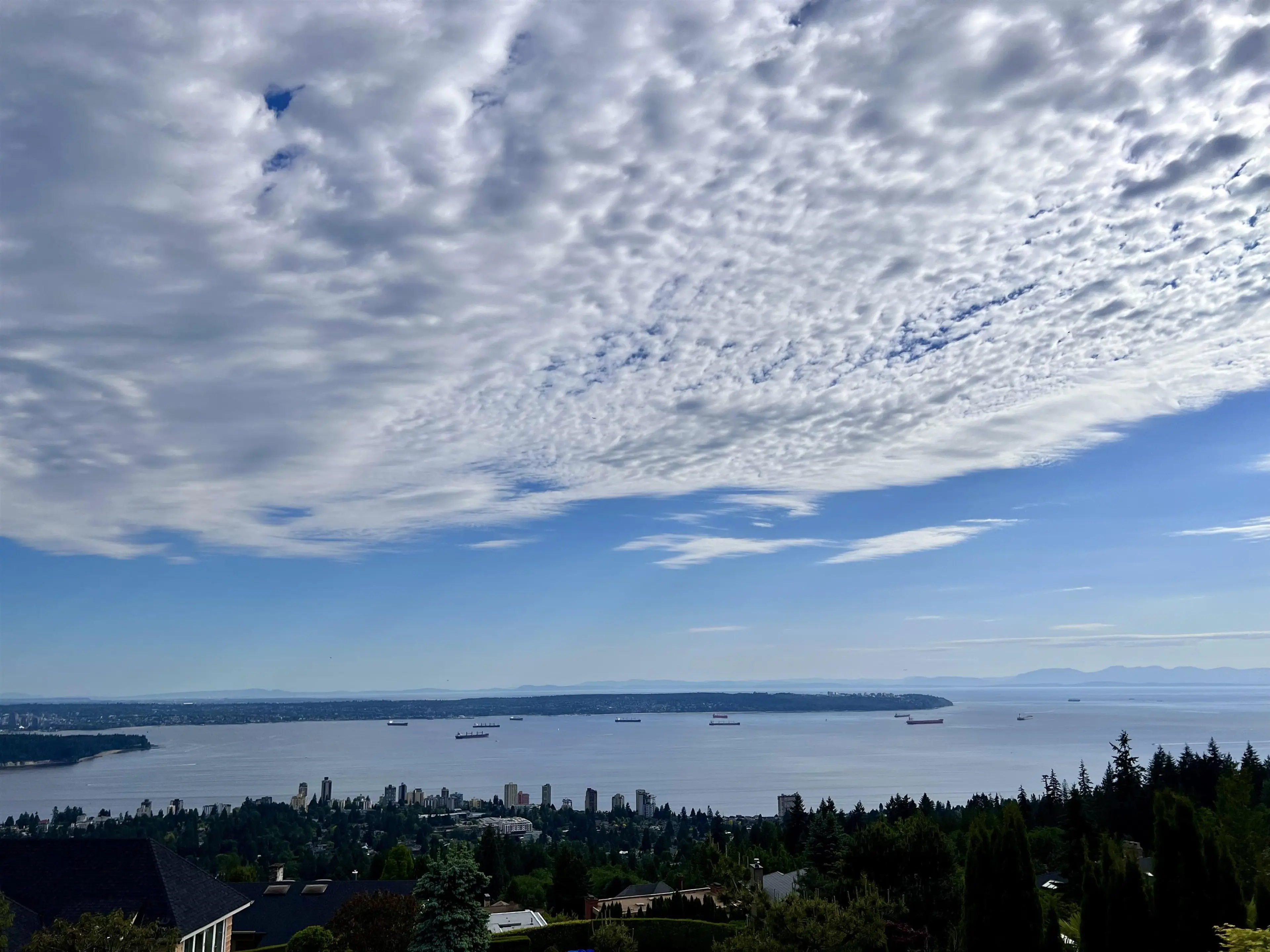 Property at 2555 WESTHILL DRIVE, West Vancouver, BC