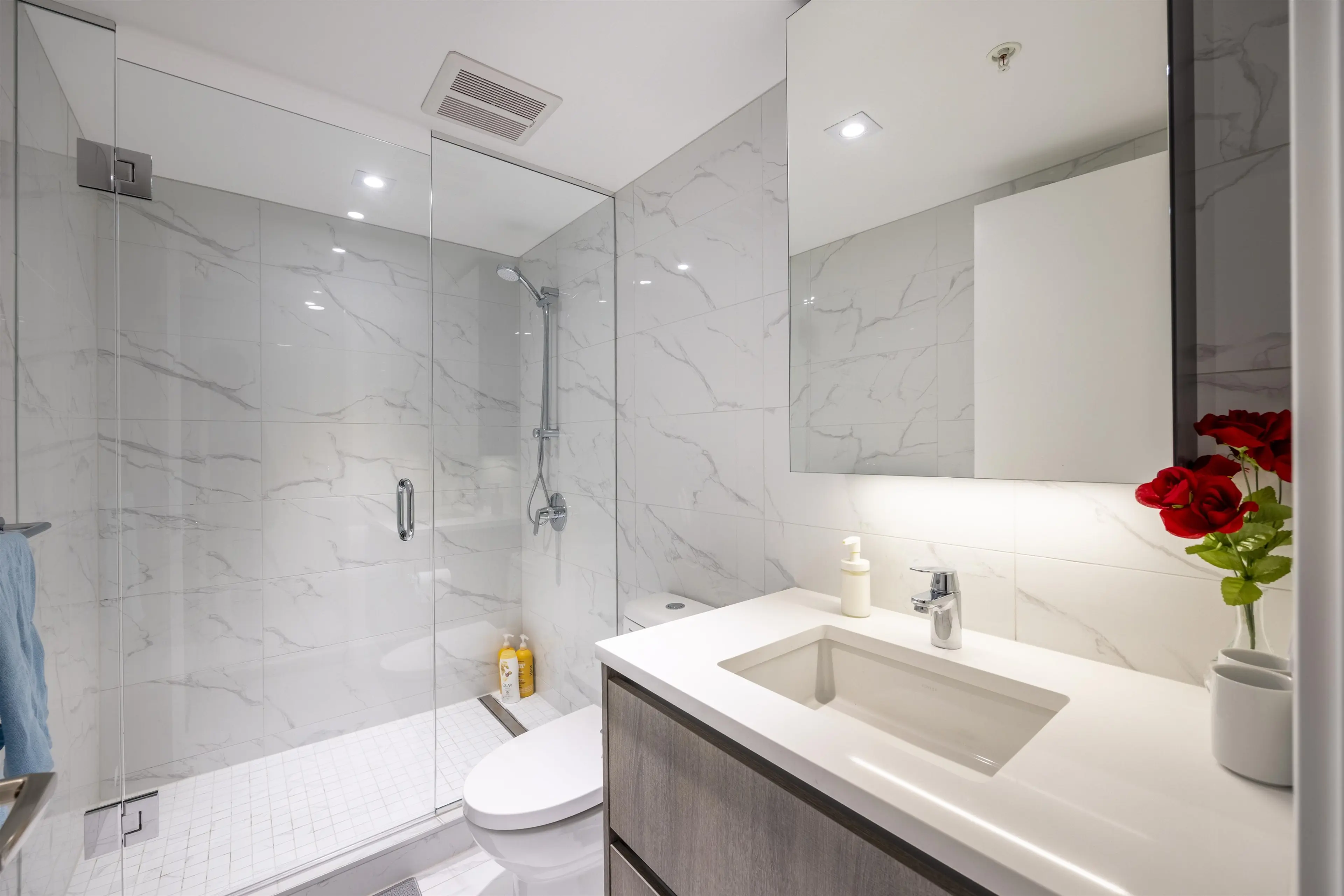 Property at #620 6328 NO. 3 ROAD, Richmond, BC