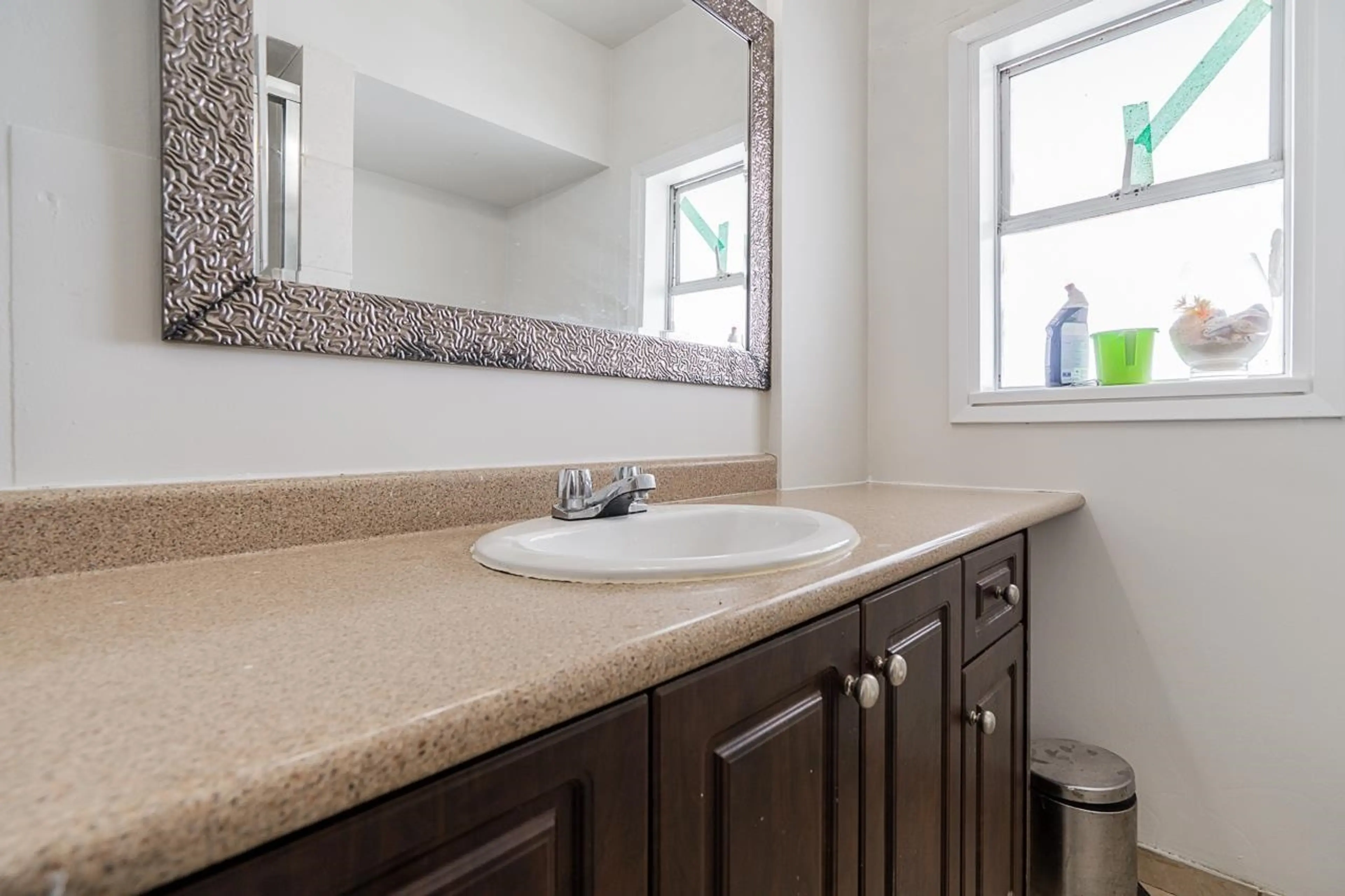 Property at 882 E 63RD AVENUE, Vancouver, BC