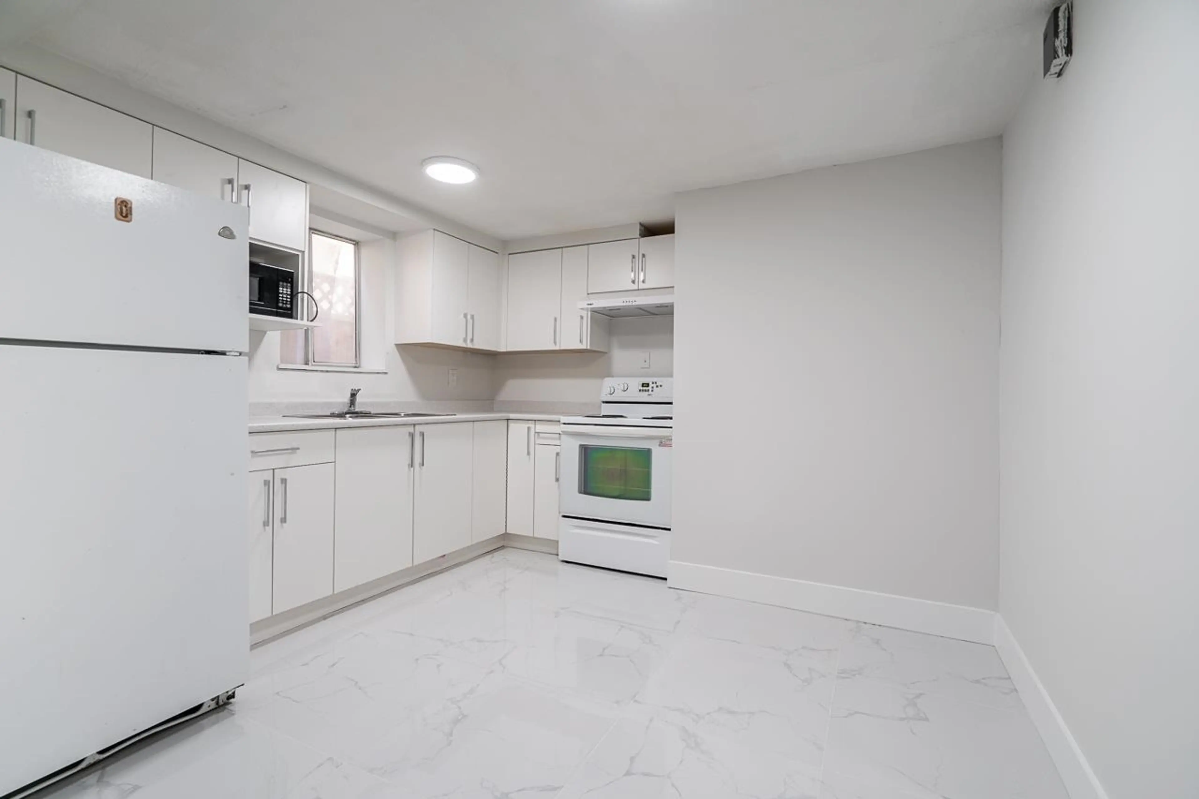 Property at 882 E 63RD AVENUE, Vancouver, BC