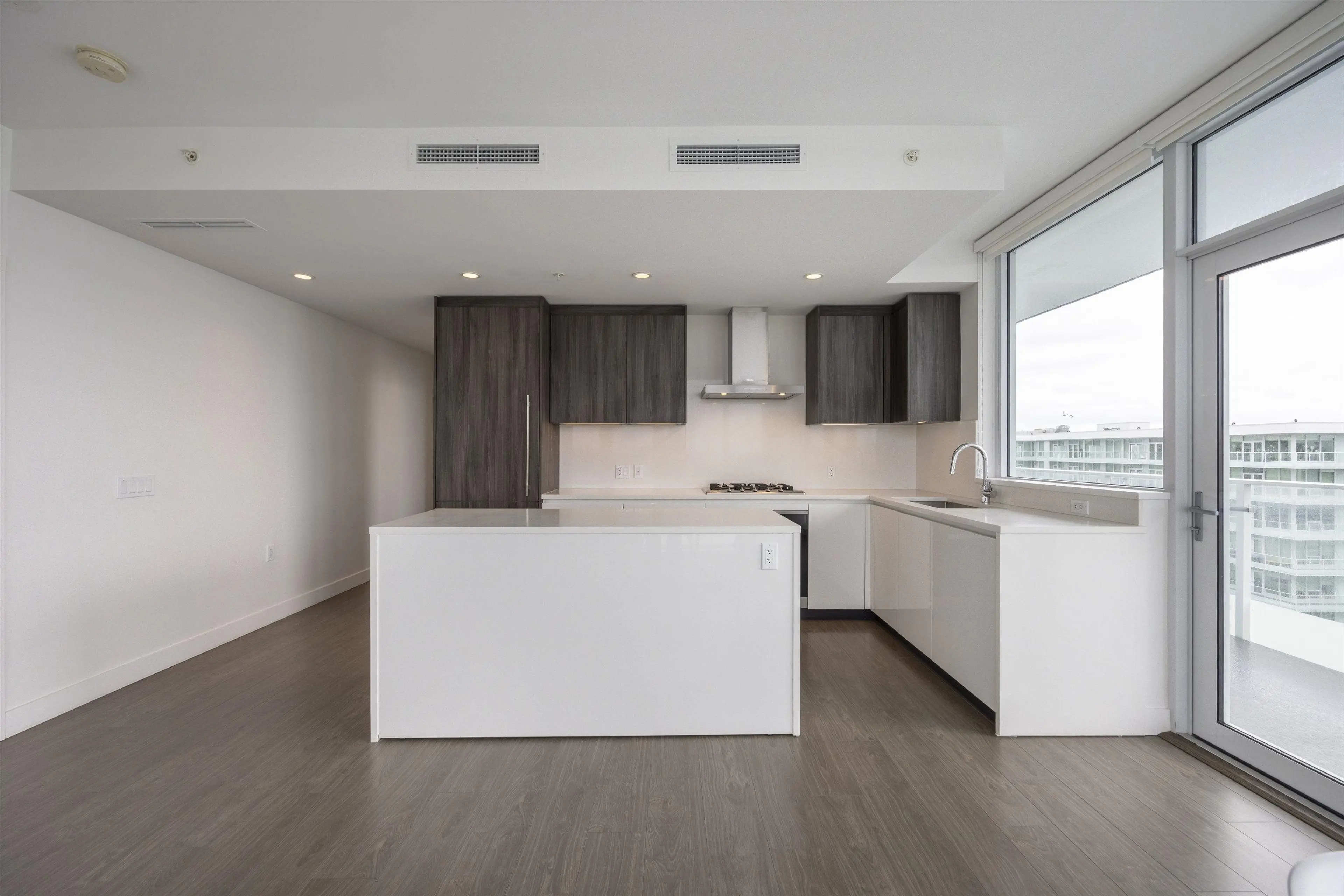 Property at #1507 6320 NO. 3 ROAD, Richmond, BC