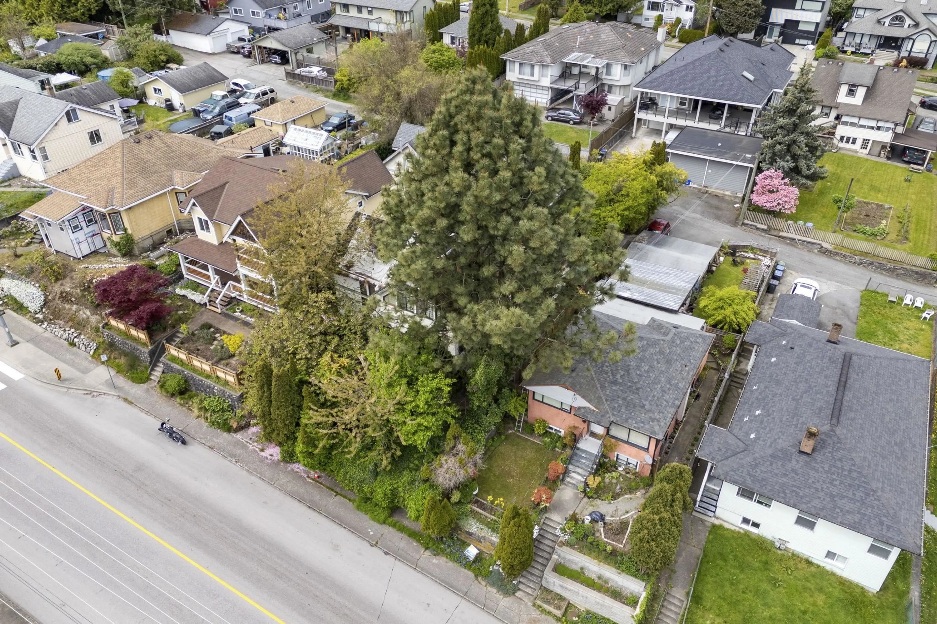 Property at 451 E EIGHTH AVENUE, New Westminster, BC