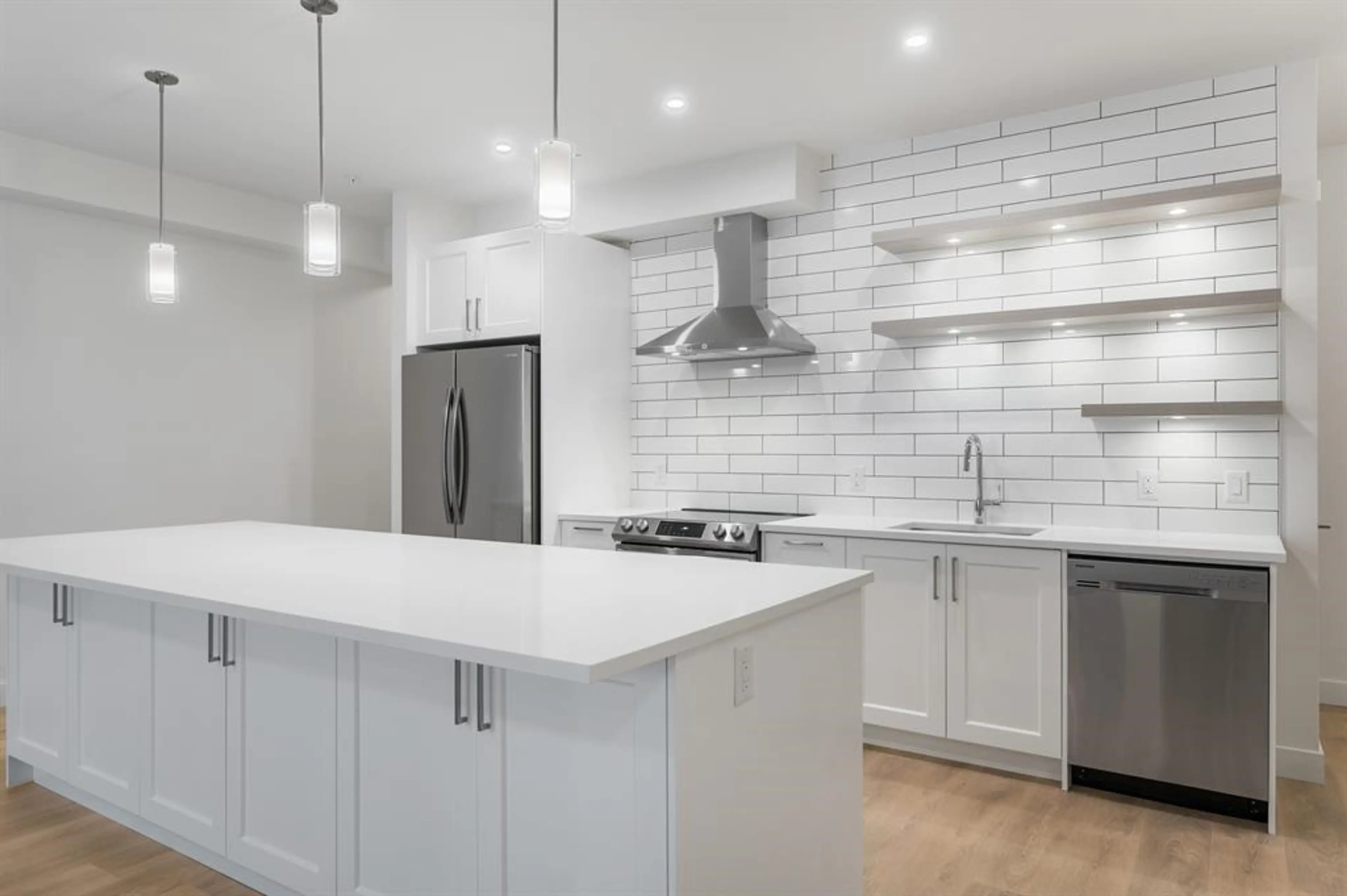 Property at #15 1419 MCCALLUM ROAD, Abbotsford, BC