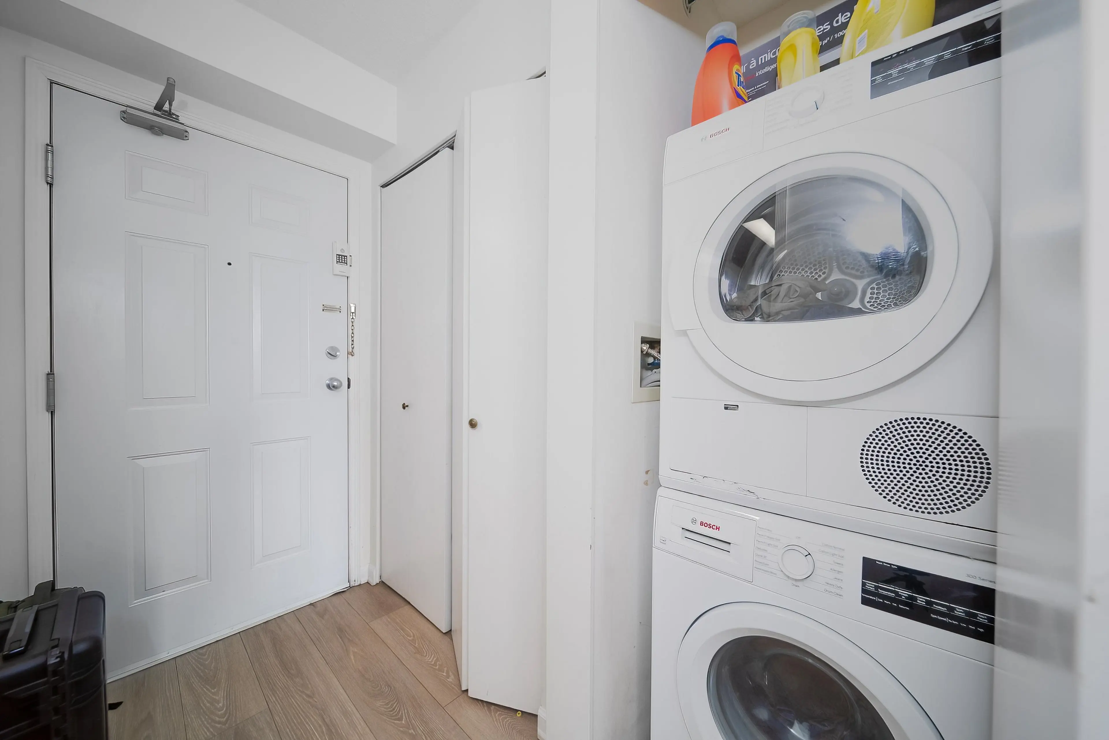 Property at #1604 811 HELMCKEN STREET, Vancouver, BC