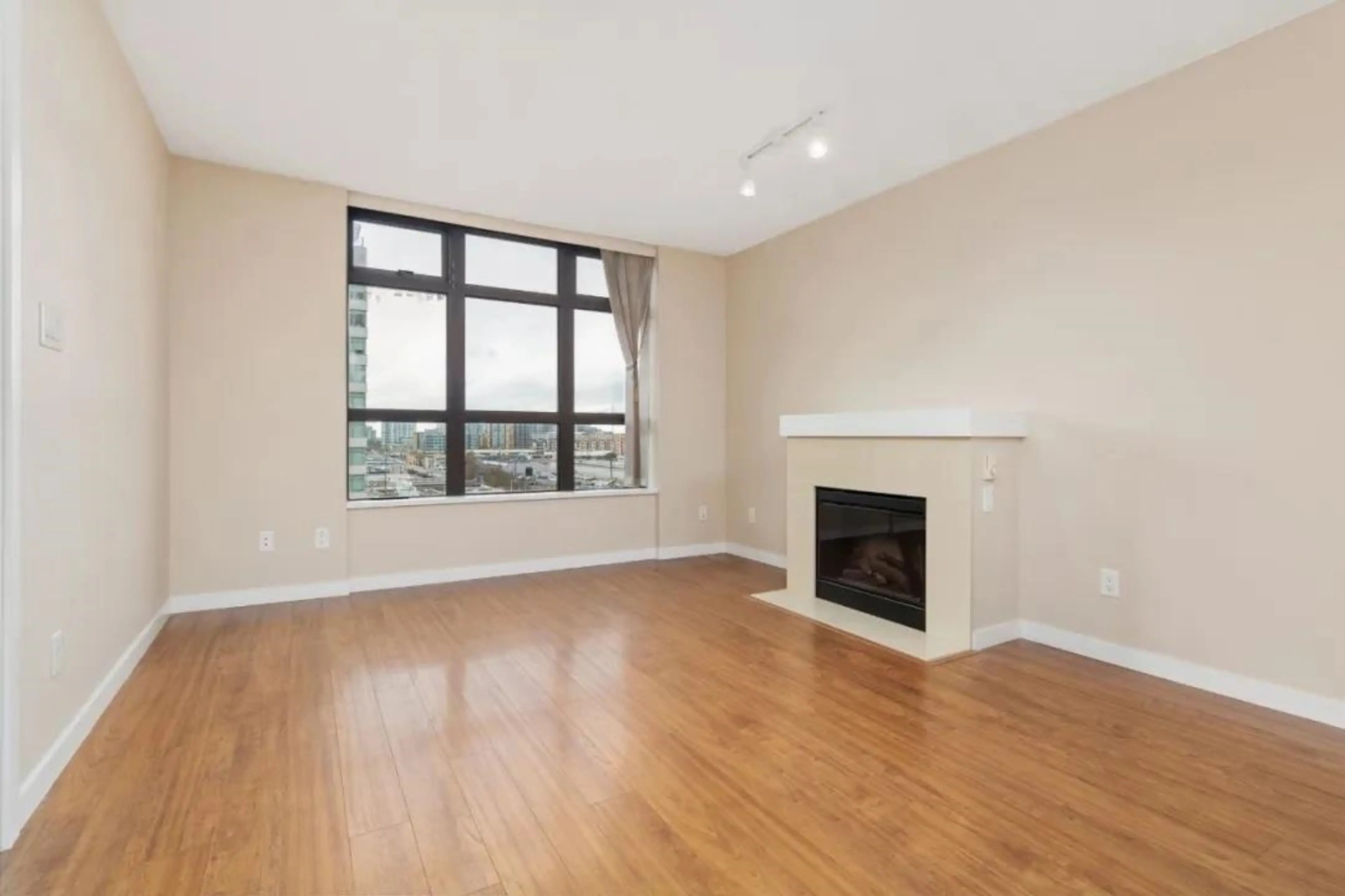 Property at #608 8120 LANSDOWNE ROAD, Richmond, BC