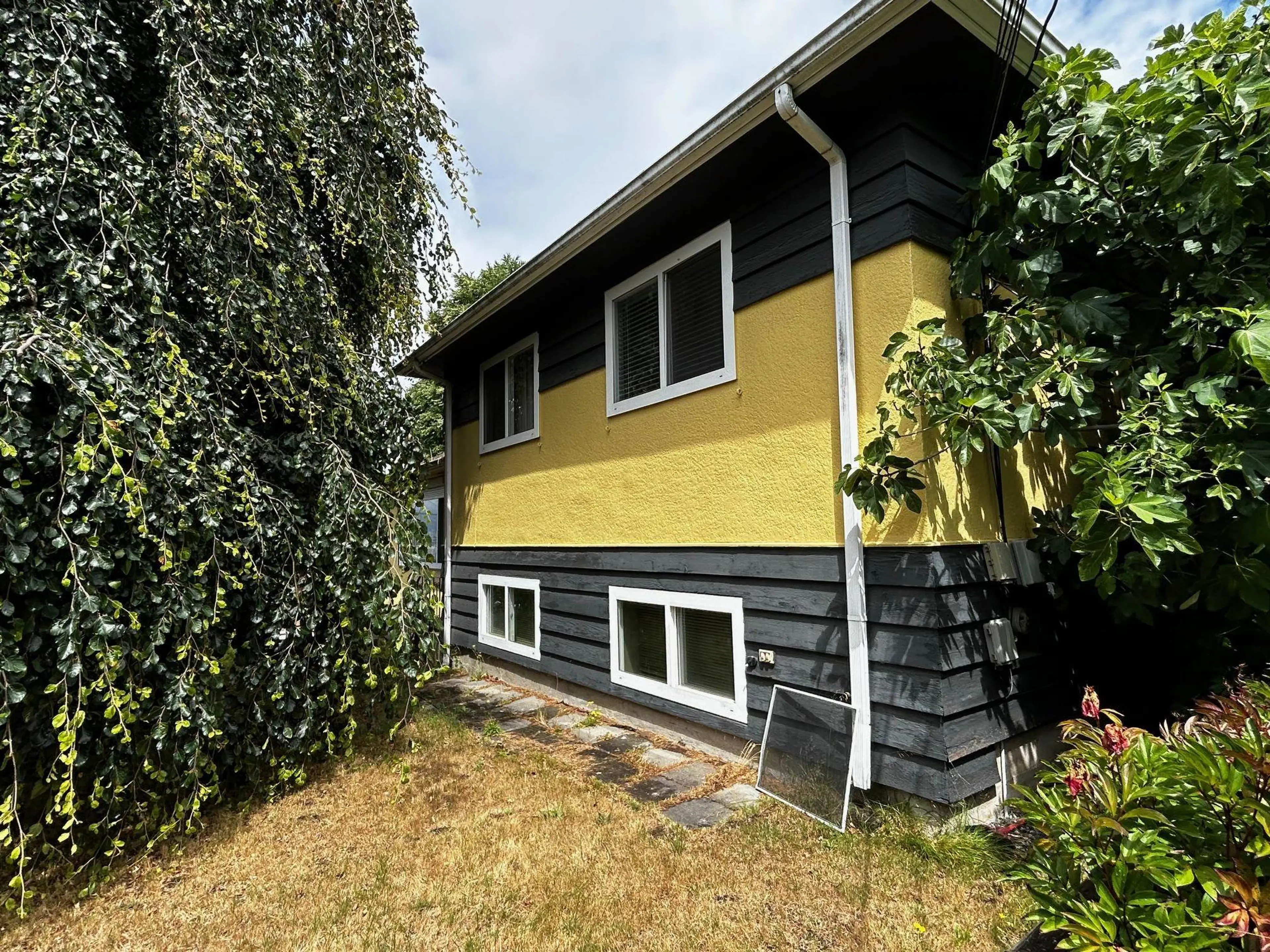 Property at 9678 PRINCESS DRIVE, Surrey, BC