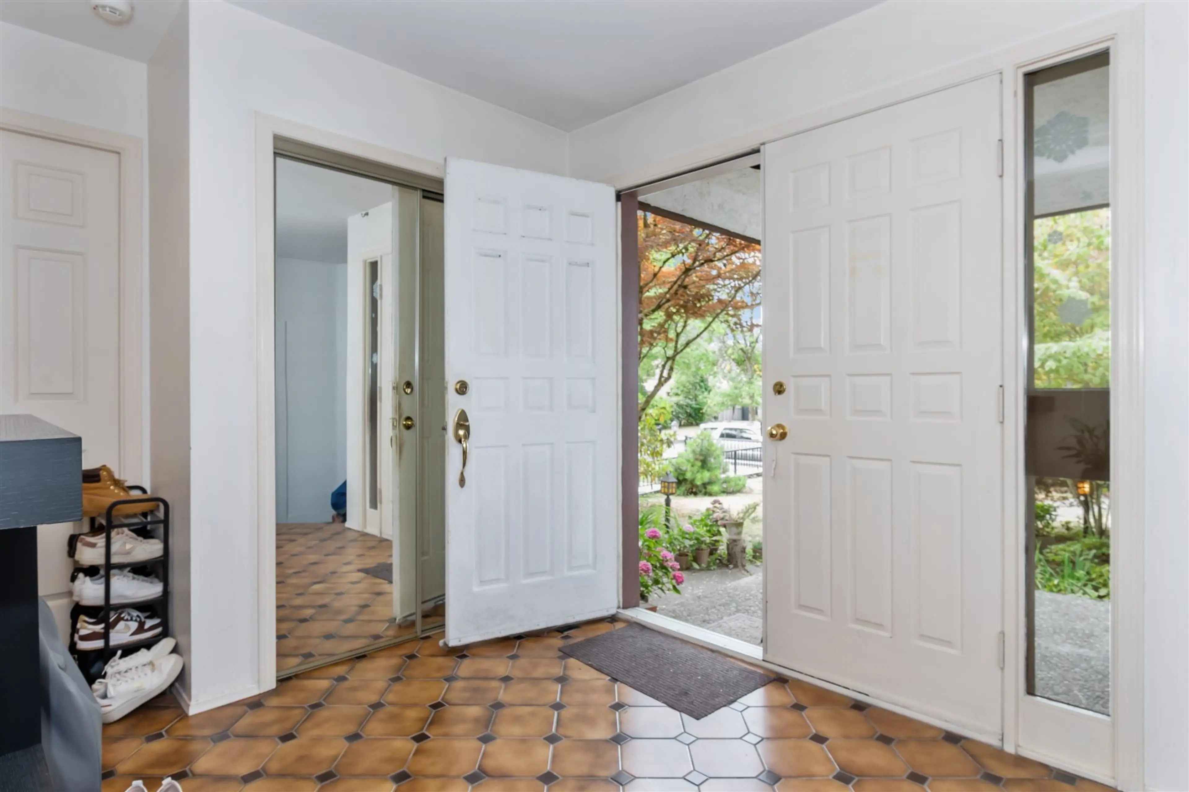 Property at 5564 ELIZABETH STREET, Vancouver, BC