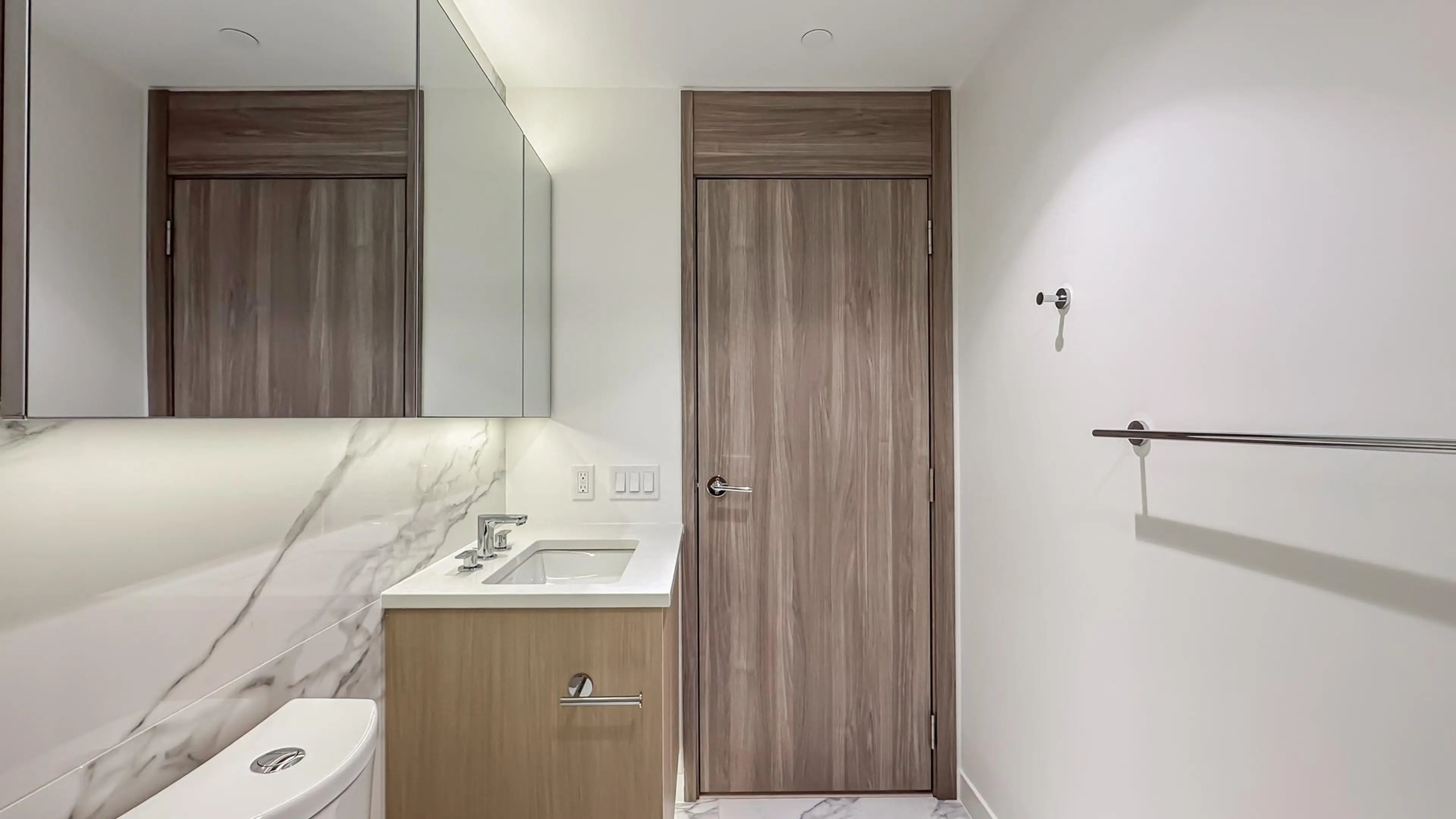 Property at #886 8671 HAZELBRIDGE WAY, Richmond, BC