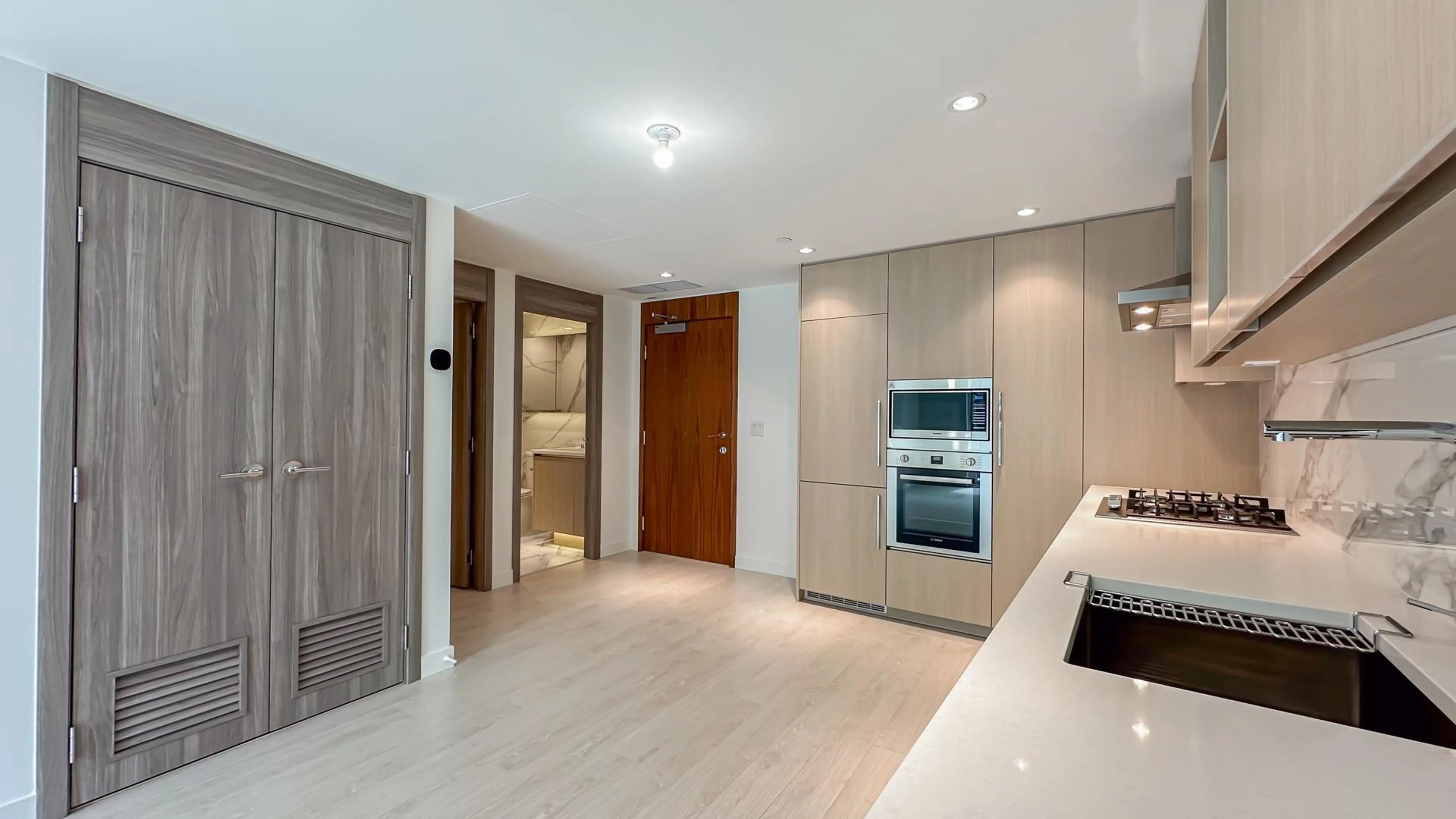 Property at #886 8671 HAZELBRIDGE WAY, Richmond, BC