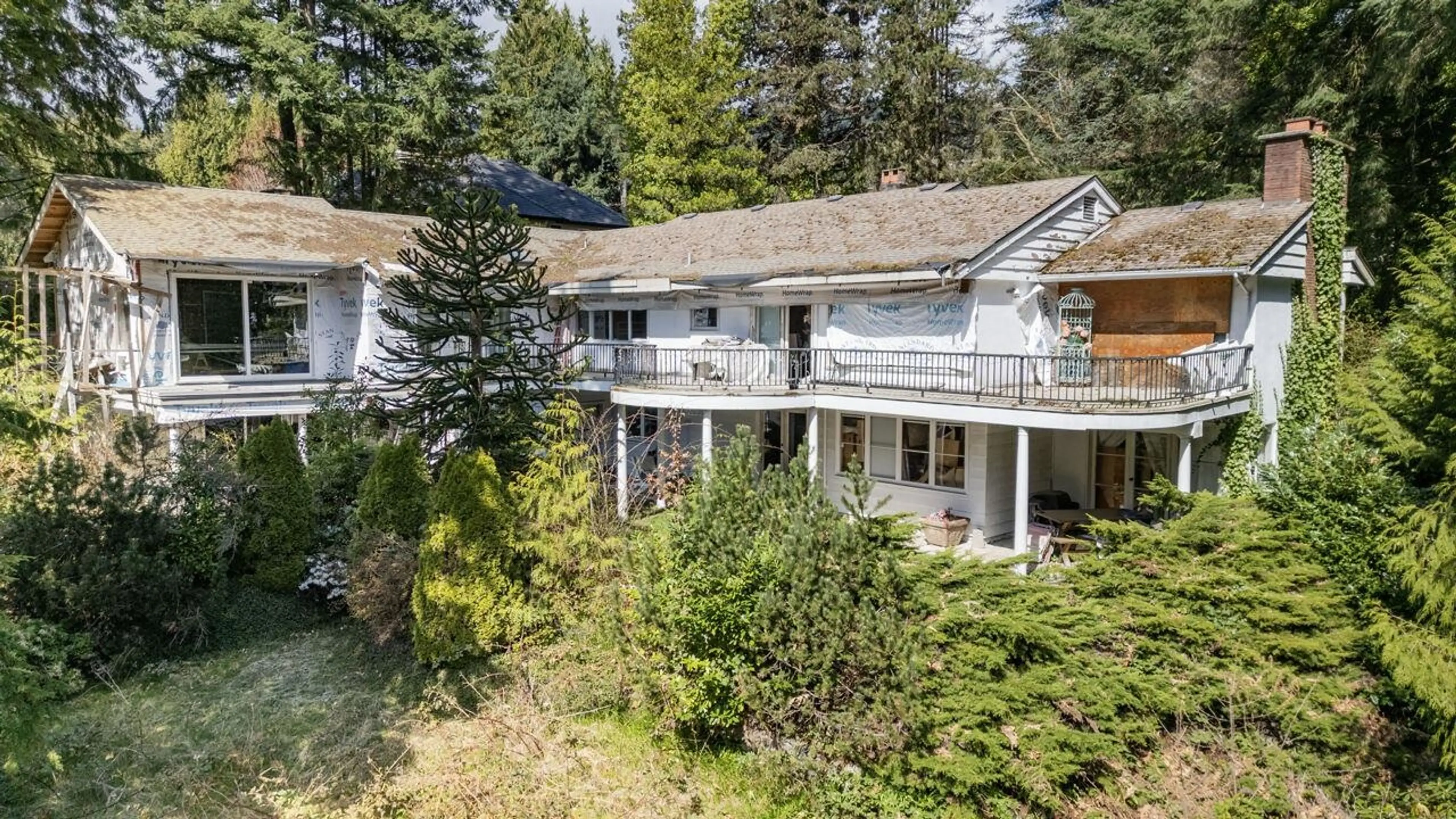 Property at 764 EYREMOUNT DRIVE, West Vancouver, BC