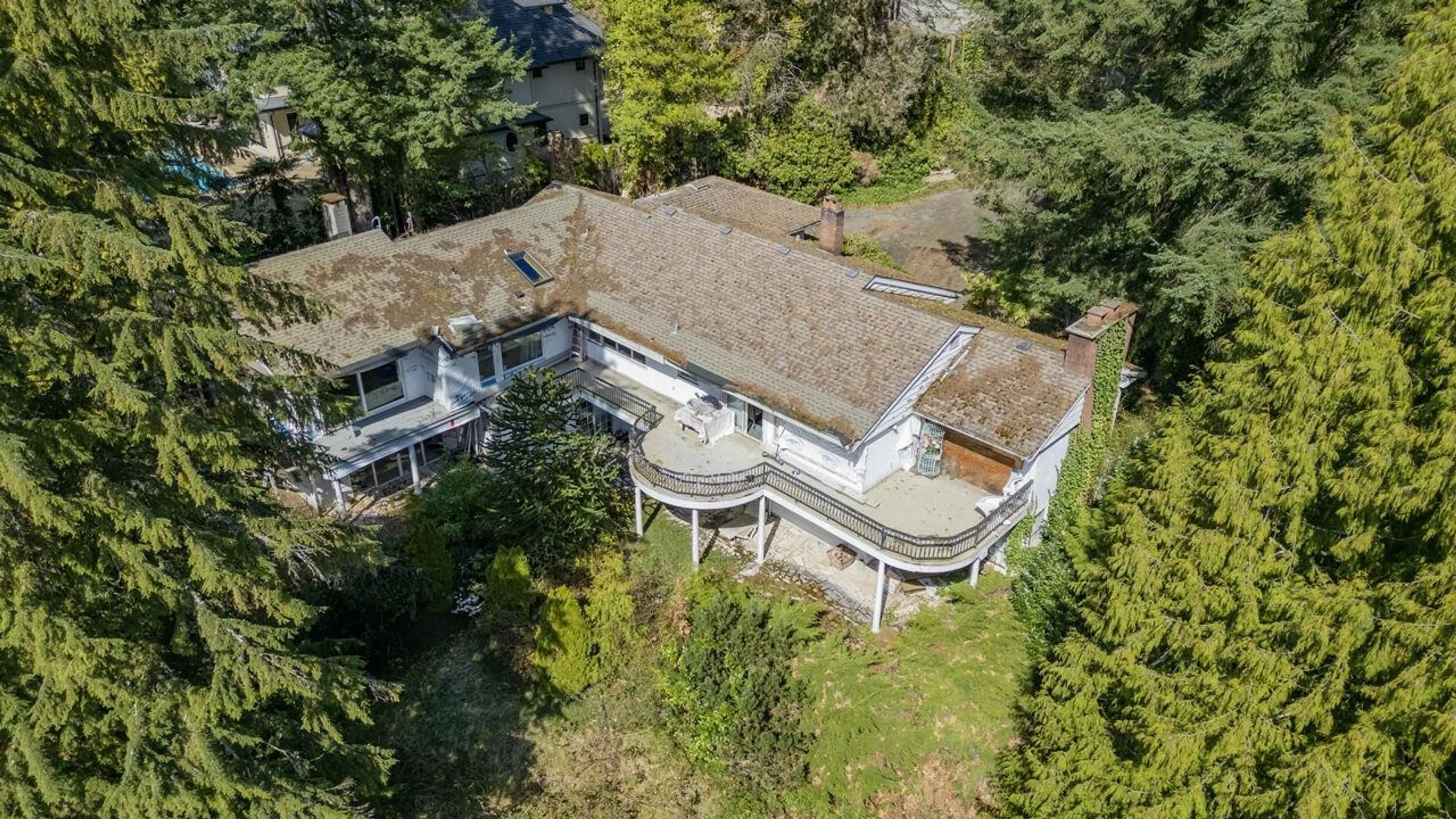 Property at 764 EYREMOUNT DRIVE, West Vancouver, BC