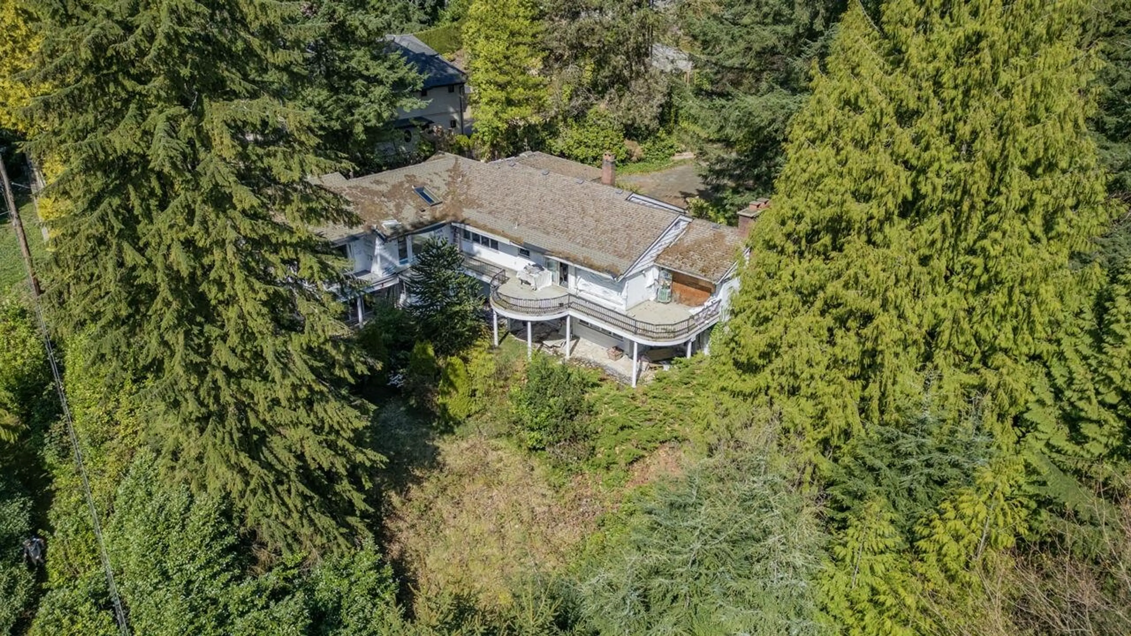 Property at 764 EYREMOUNT DRIVE, West Vancouver, BC