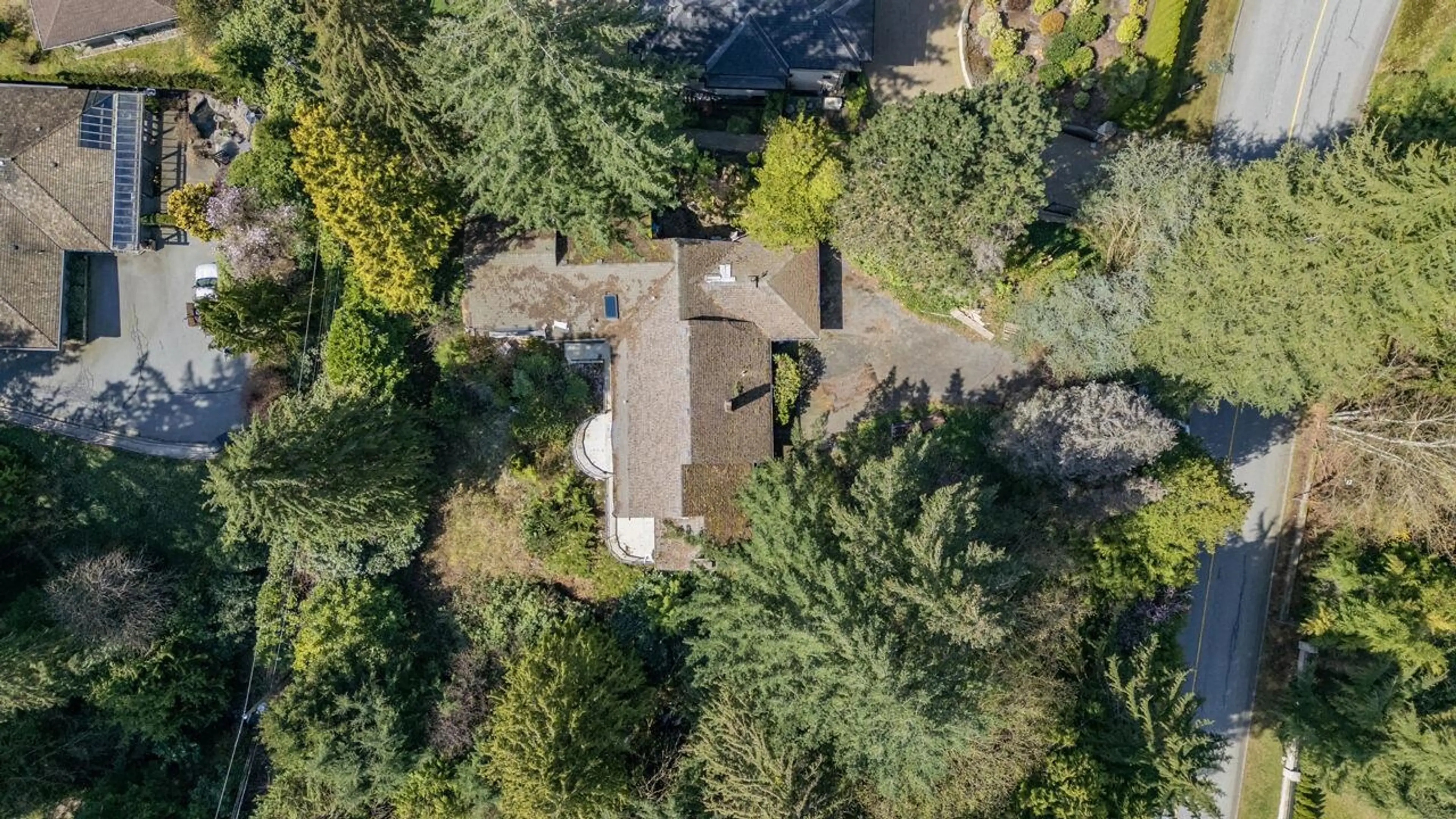 Property at 764 EYREMOUNT DRIVE, West Vancouver, BC